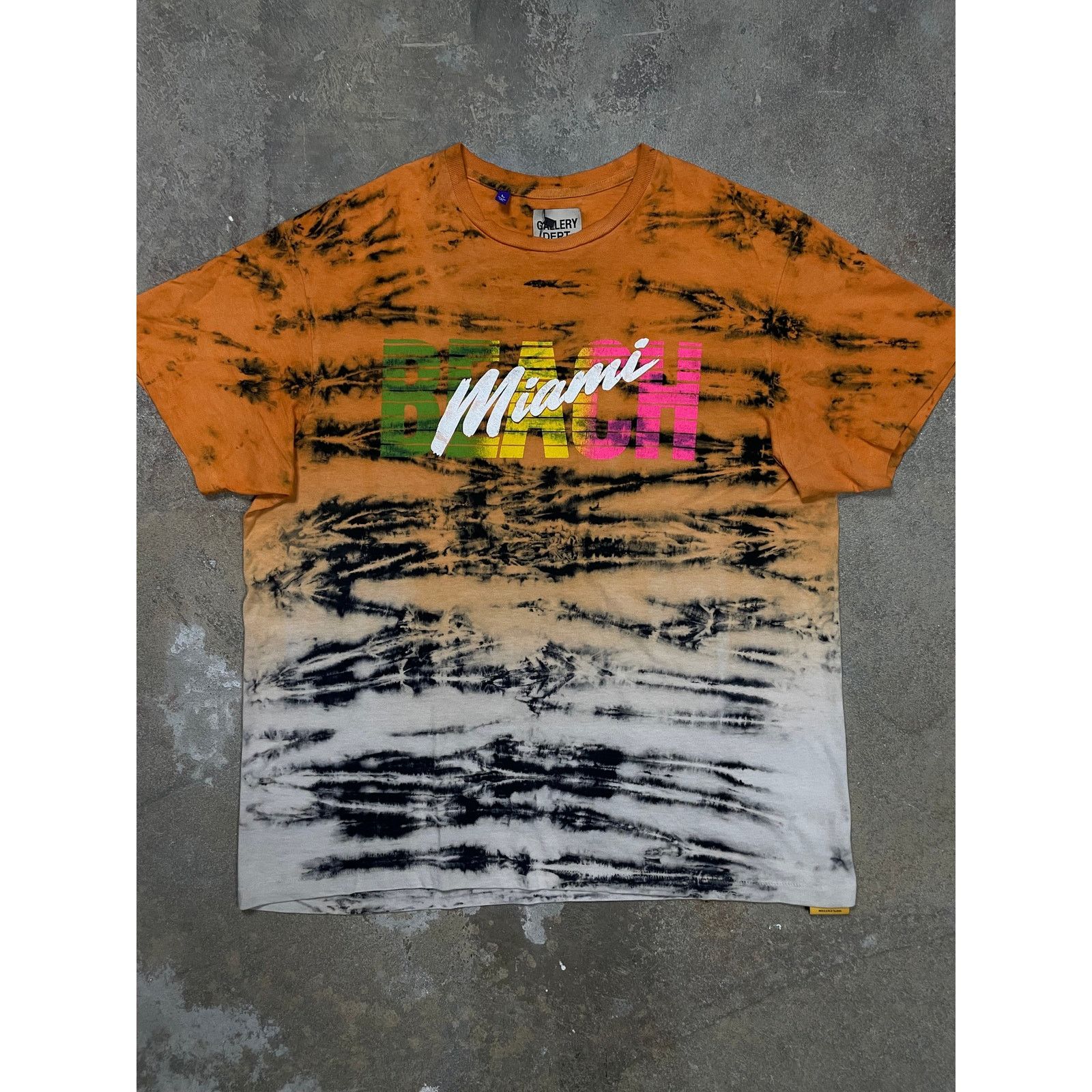 Gallery Dept. Gallery Dept Tee Miami Beach Used Large Size US L / EU 52-54 / 3 - 3 Thumbnail