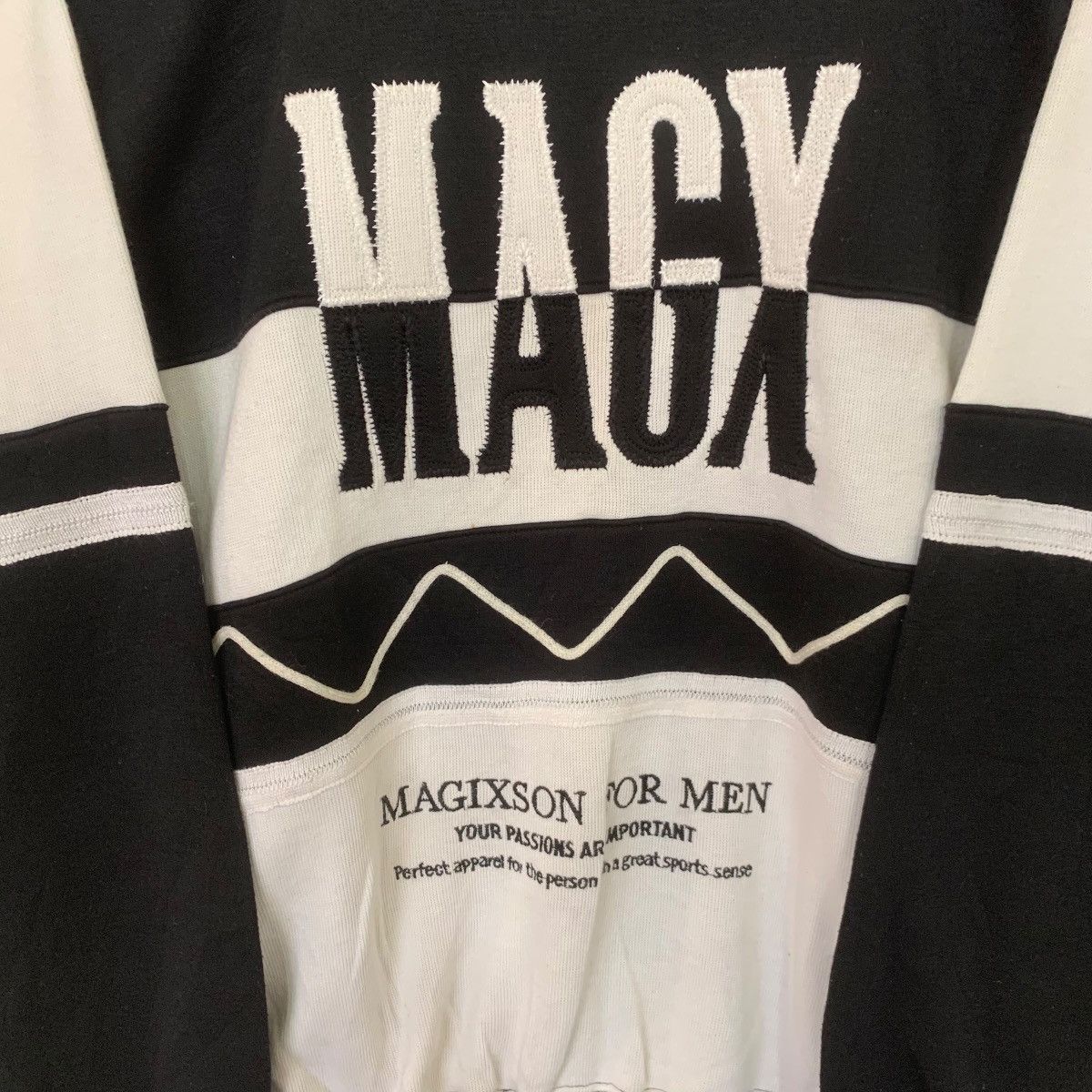 Vintage Magixson Streetwear Sweatshirt Large Size US L / EU 52-54 / 3 - 2 Thumbnail