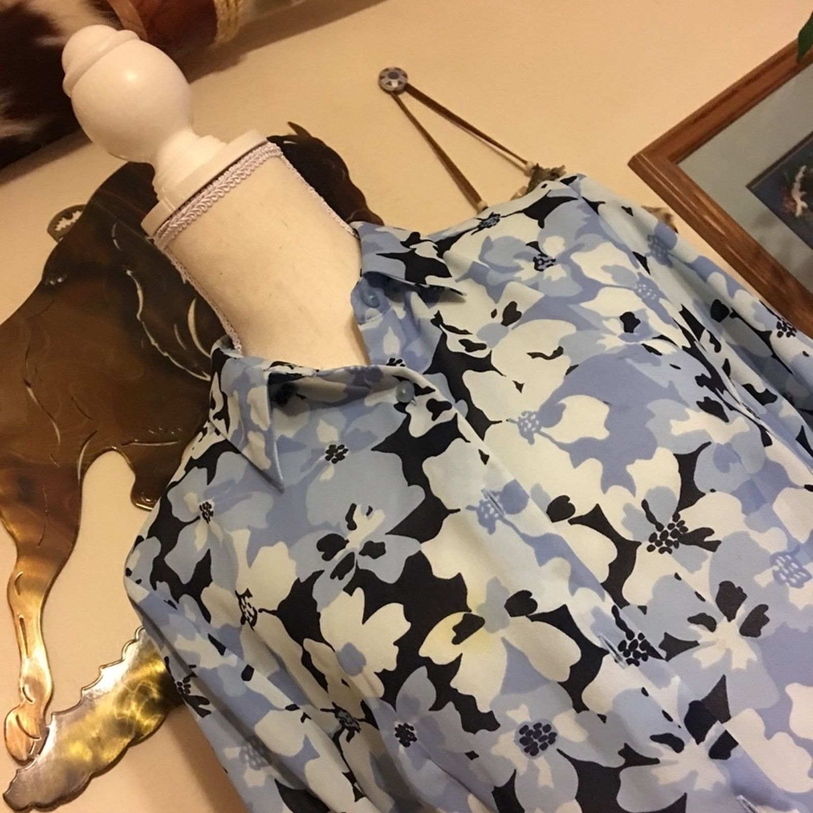 Other Apostrophe lightweight button front floral blouse Size M / US 6-8 / IT 42-44 - 2 Thumbnail