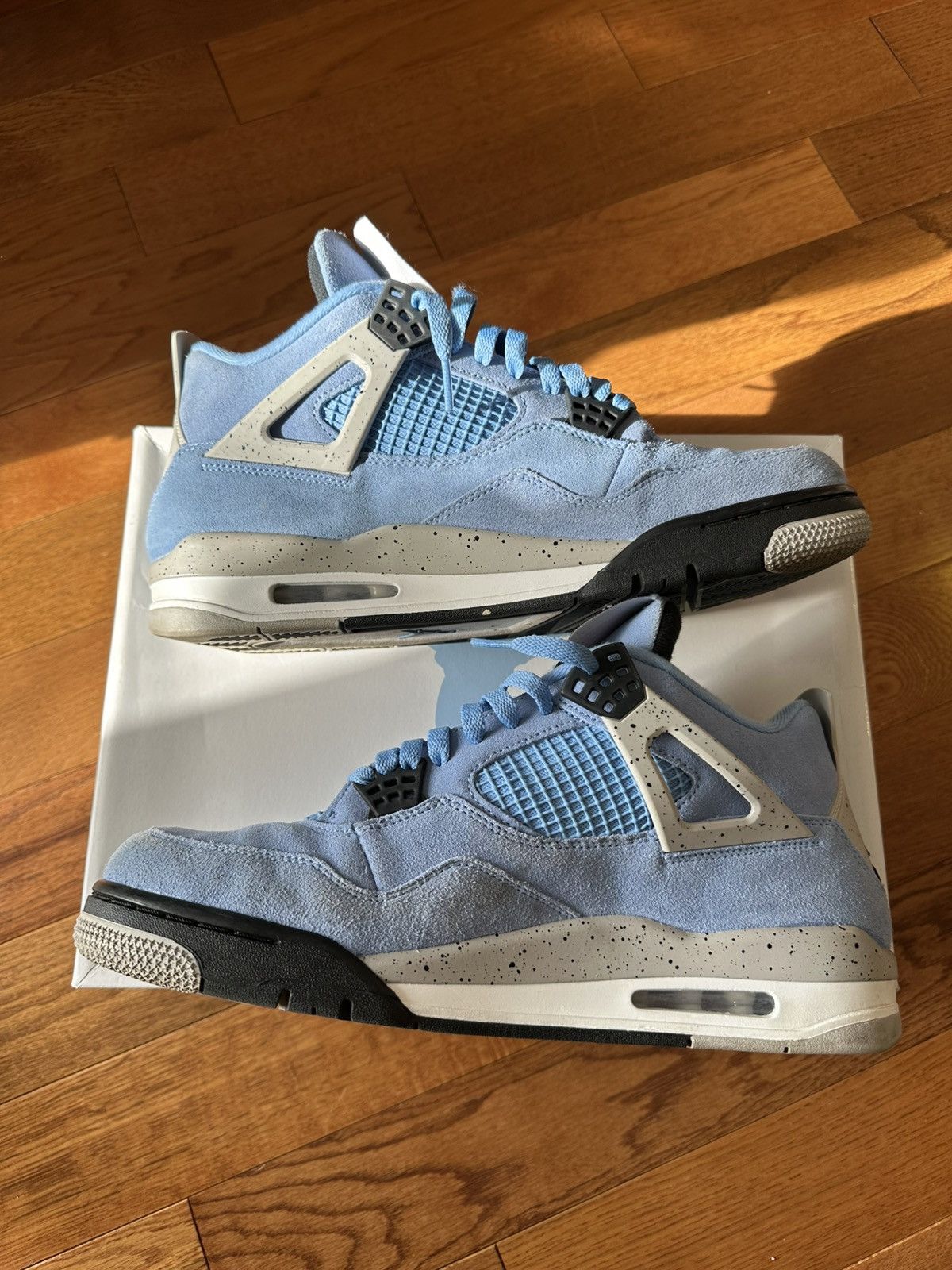 Jordan Brand × Nike Air Jordan 4 University Blue Size US 12 / EU 45 - 2 Thumbnail