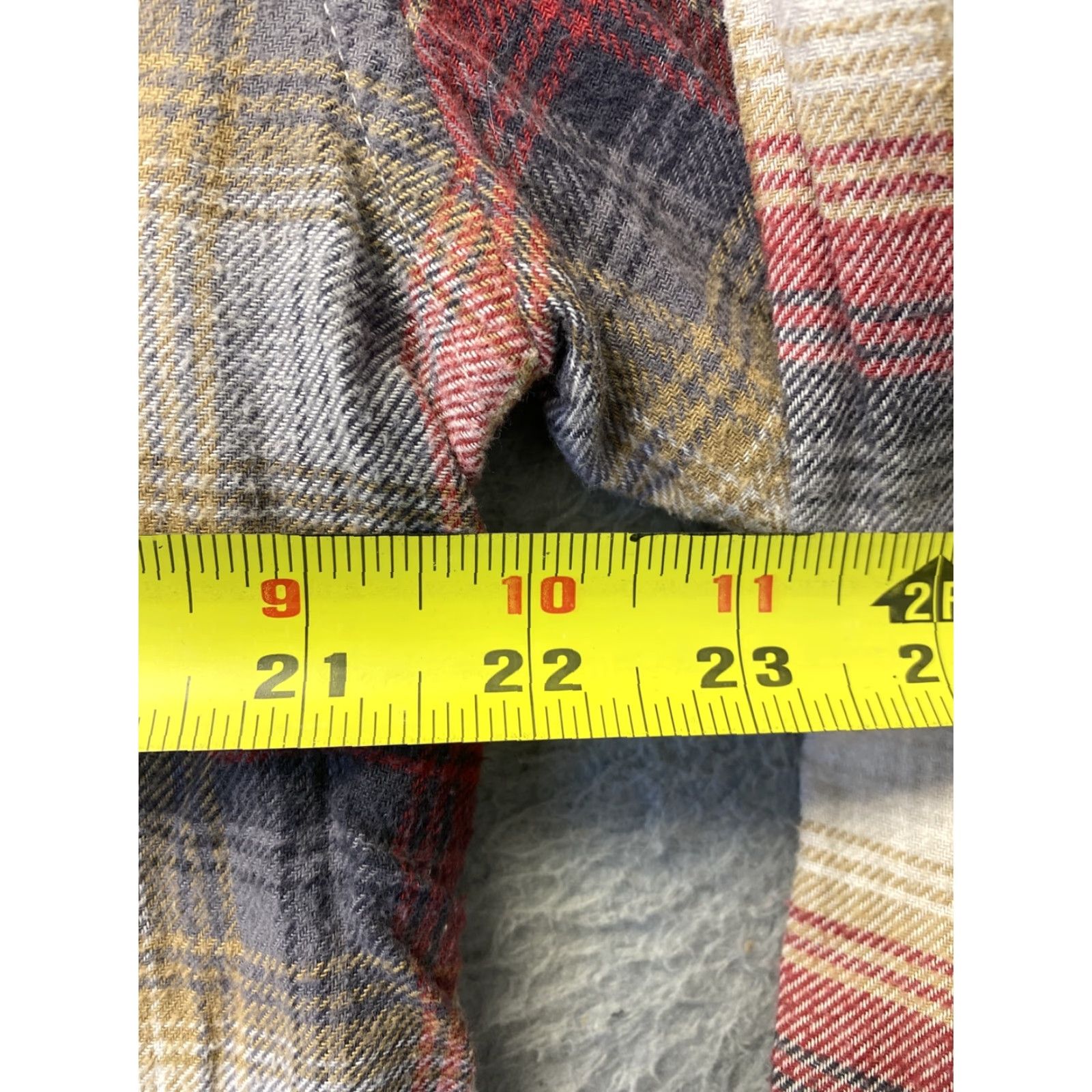 Croft & Barrow Croft & Barrow Flannel Shirt Button-Up Men's Medium Multicolor Plaid Long Sleeve Classic Size US M / EU 48-50 / 2 - 4 Thumbnail