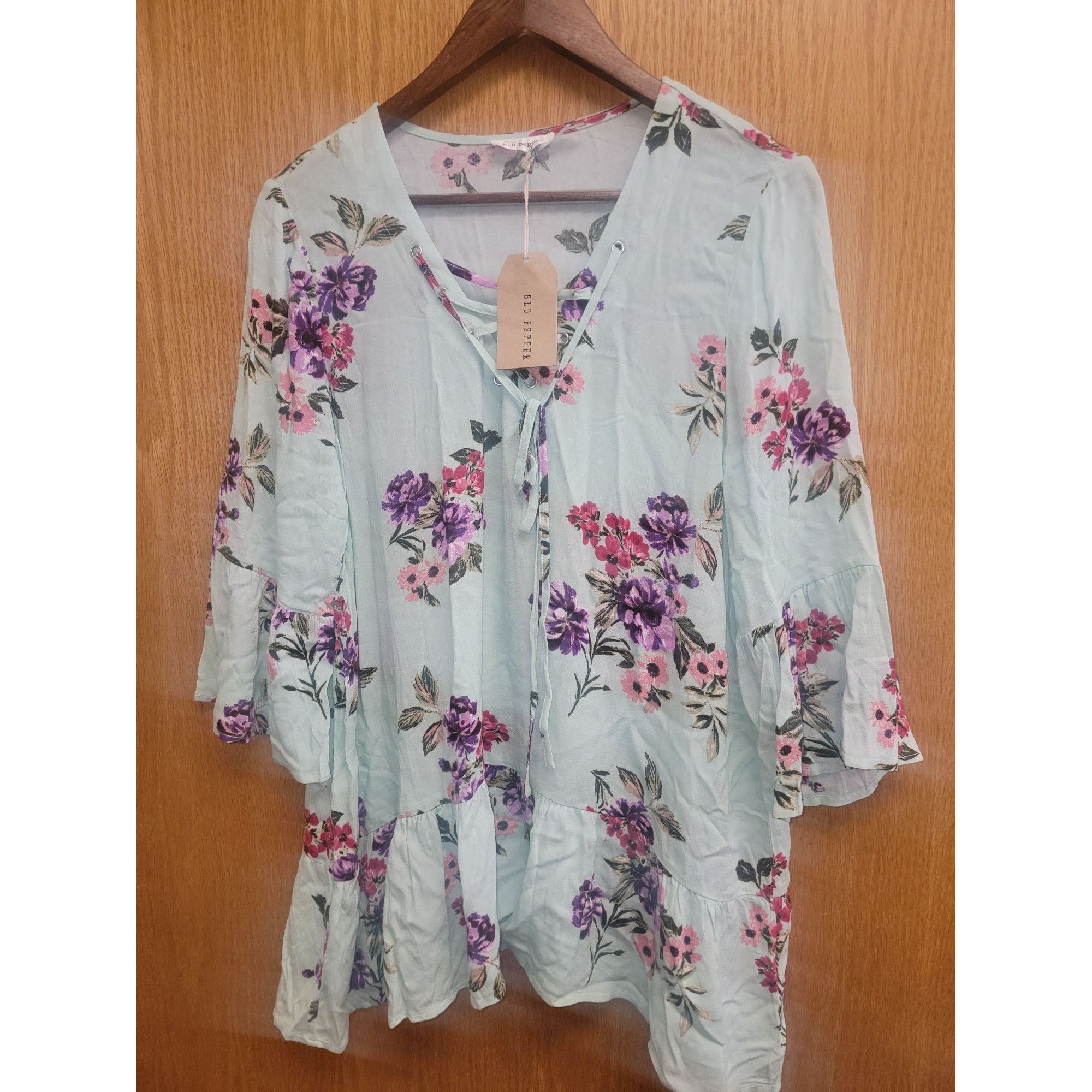 Other Blu Pepper Floral Tunic Top W/ Lace-Up Neckline & Ruffle Hem Size M / US 6-8 / IT 42-44 - 3 Thumbnail
