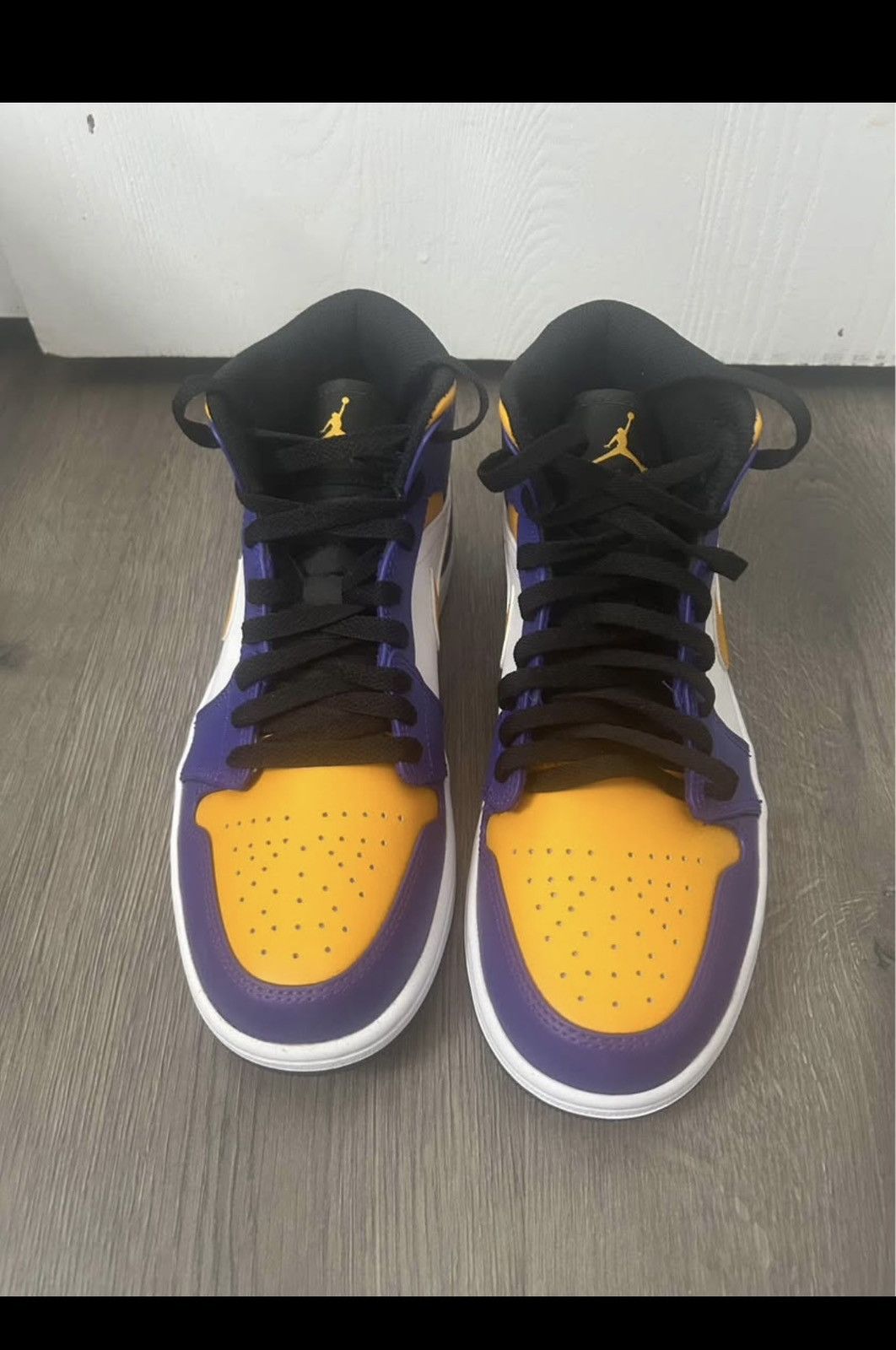 Nike Jordan 1 Mid Lakers- 7.5 Men’s Size US 7.5 / EU 40-41 - 5 Thumbnail