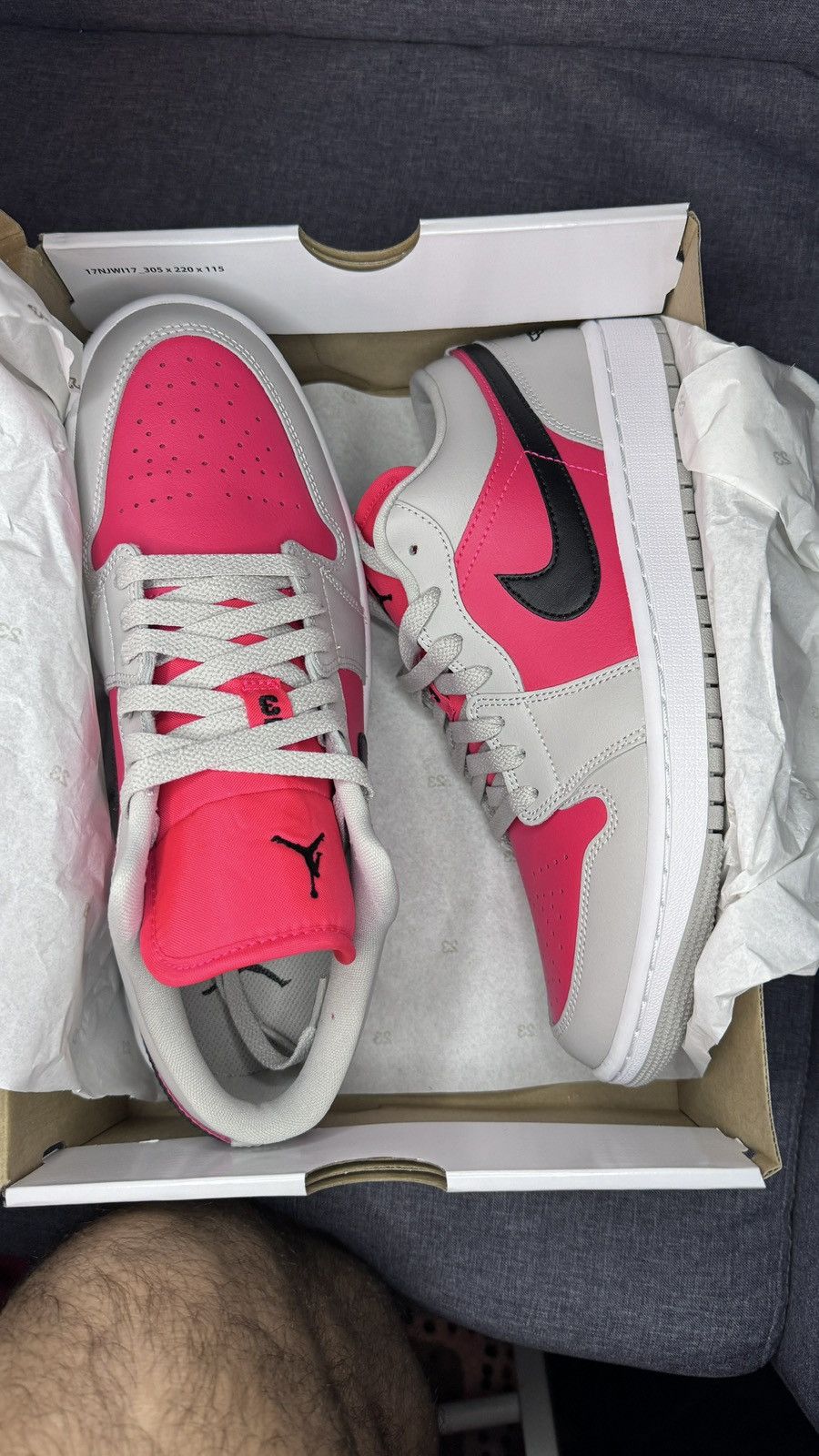 Jordan Brand WMNS AIR JORDAN 1 LOW Size US 9 / EU 42 - 11 Thumbnail
