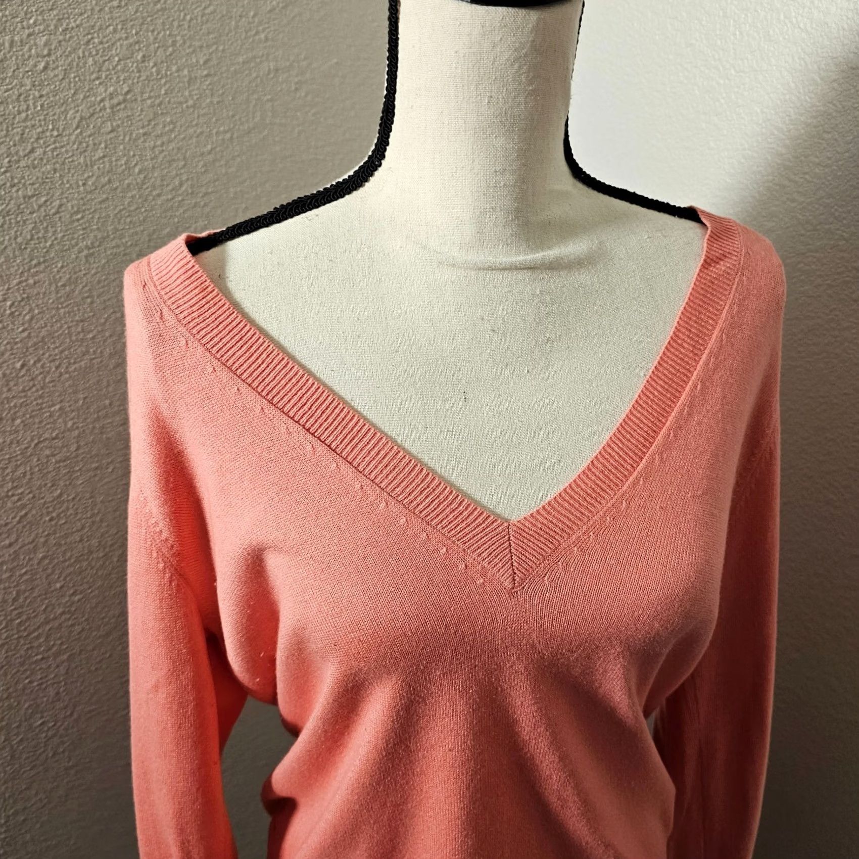 Loft VINTAGE LOFT Sweater Women Size M Pink Silk Blend Long Sleeve V-Neck Pullover Size M / US 6-8 / IT 42-44 - 5 Thumbnail