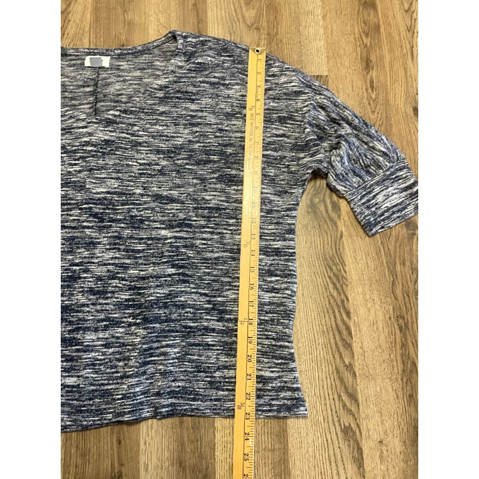 Old Navy Old Navy Shirt Women's XL T-Shirt 3/4 Sleeve V-Neck Gray Blue White Casual Modern Basic Vintage: No Womens XL Size XL / US 12-14 / IT 48-50 - 7 Thumbnail