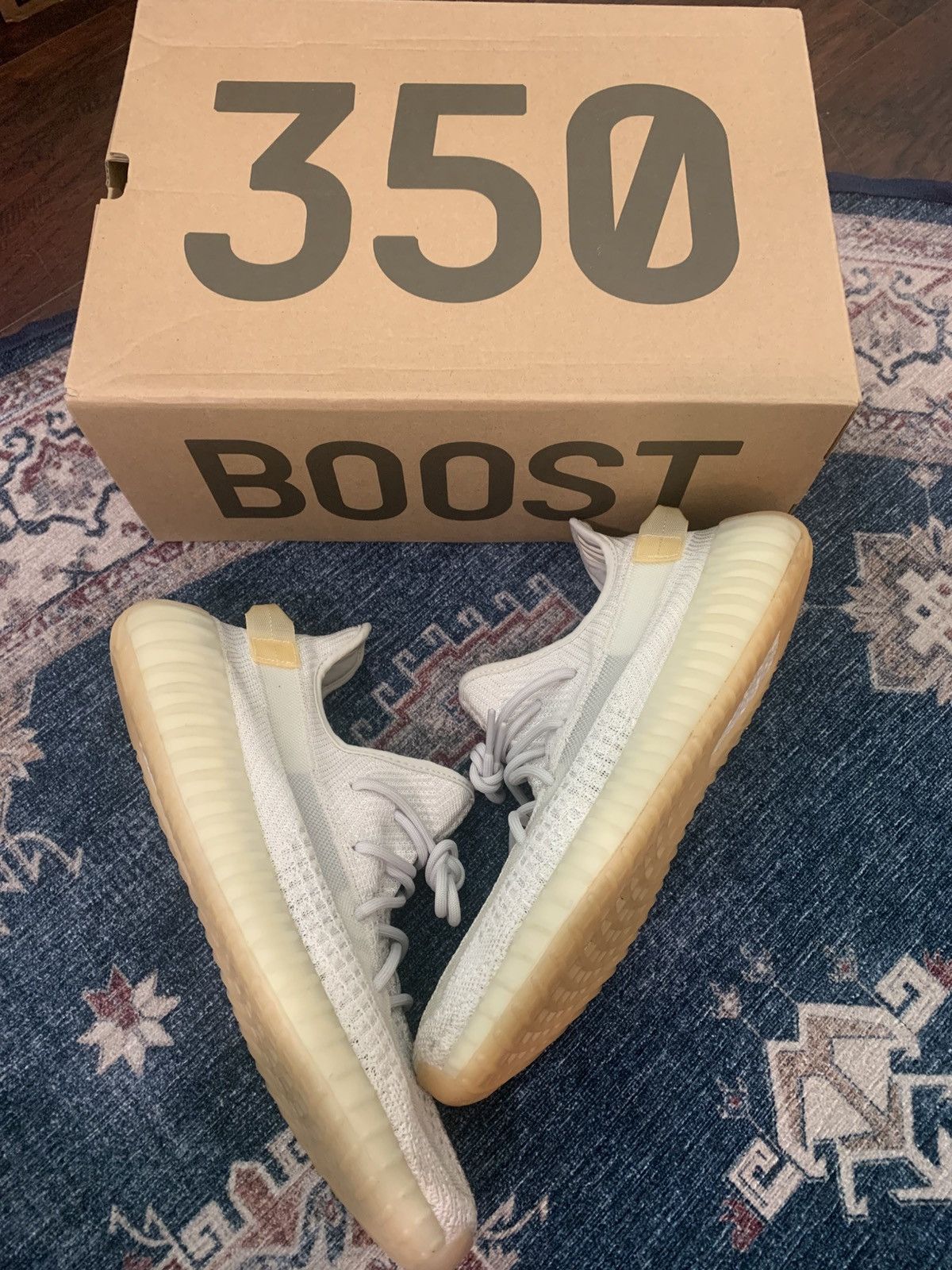 Adidas 2021 Adidas Yeezy Boost 350 V2 Light Size US 12.5 / EU 45-46 - 4 Thumbnail