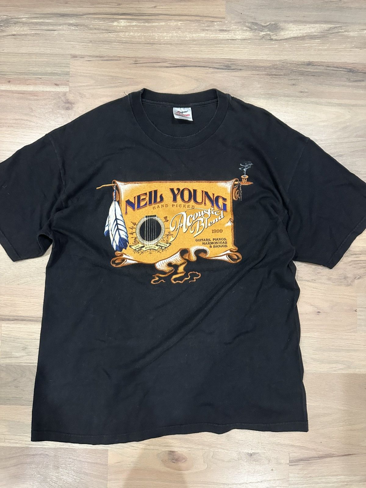 Band Tees Vintage 1999 Neil Young Acoustic Solo Tour Tee Size Large Size US L / EU 52-54 / 3 - 1 Thumbnail