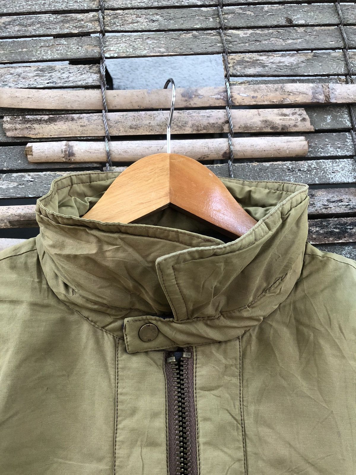 Tommy Hilfiger × Vintage Vintage Sunfaded Tommy Hilfiger Duck Canvas Jacket Size US L / EU 52-54 / 3 - 15 Thumbnail