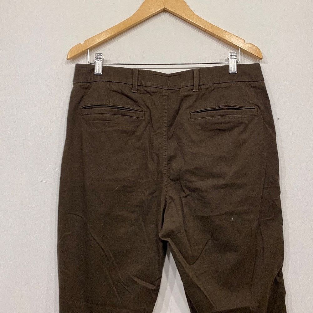 Abercrombie & Fitch Abercrombie Brown Loose Men's Flat Front Chino Pants 33x32 Size US 33 - 3 Thumbnail
