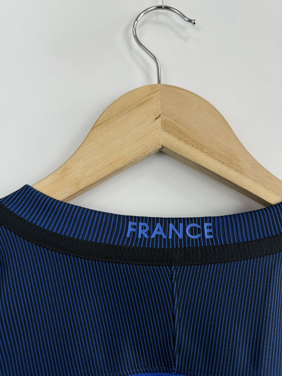 Nike 🇫🇷 Vintage 2016 Nike France Soccer Jersey Rare Retro Y2K Size US XL / EU 56 / 4 - 11 Thumbnail