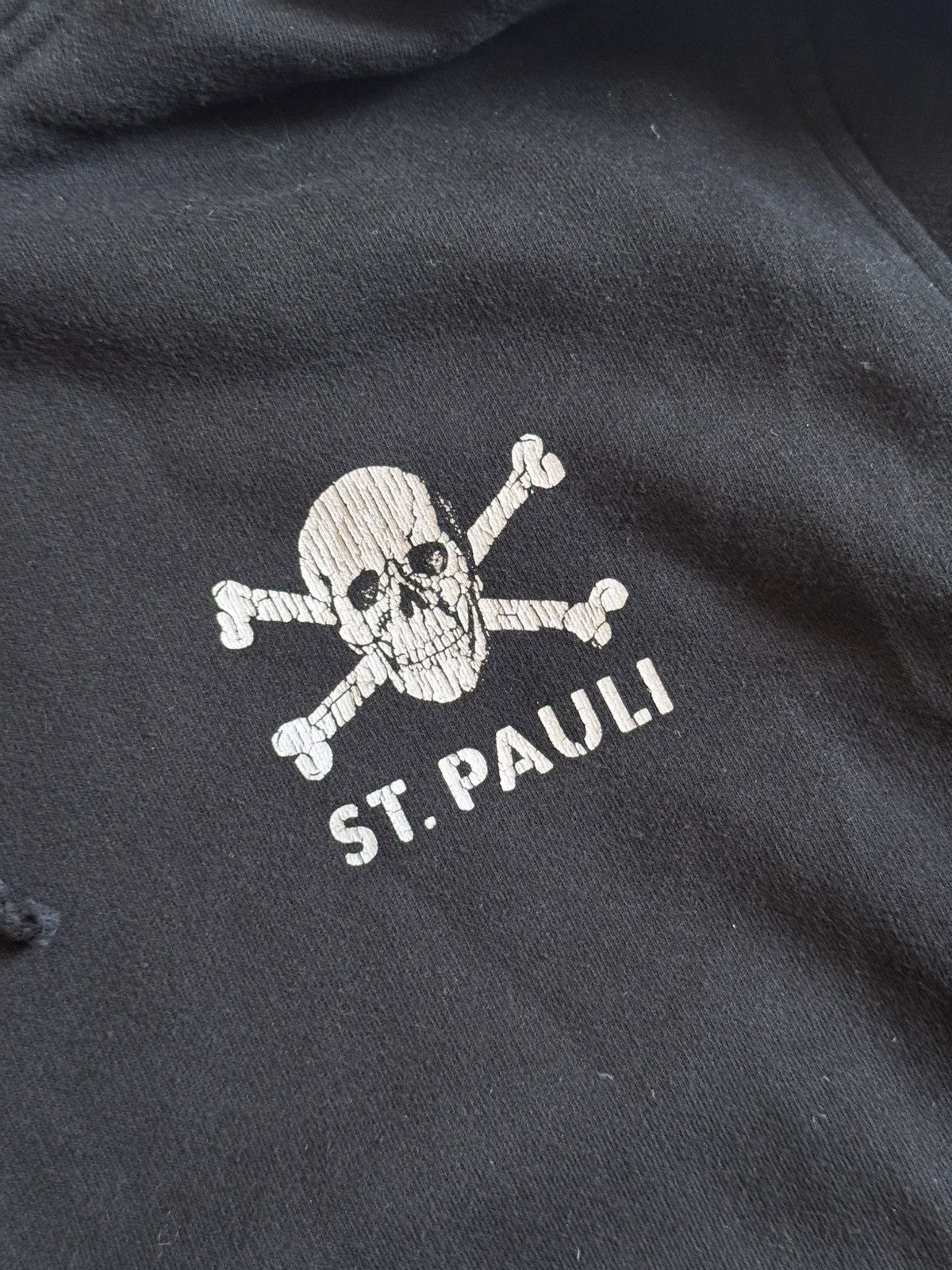 Vintage ST.PAULI RETRO hoodie big logo skeleton 💀 bones jumper Size US L / EU 52-54 / 3 - 15 Thumbnail