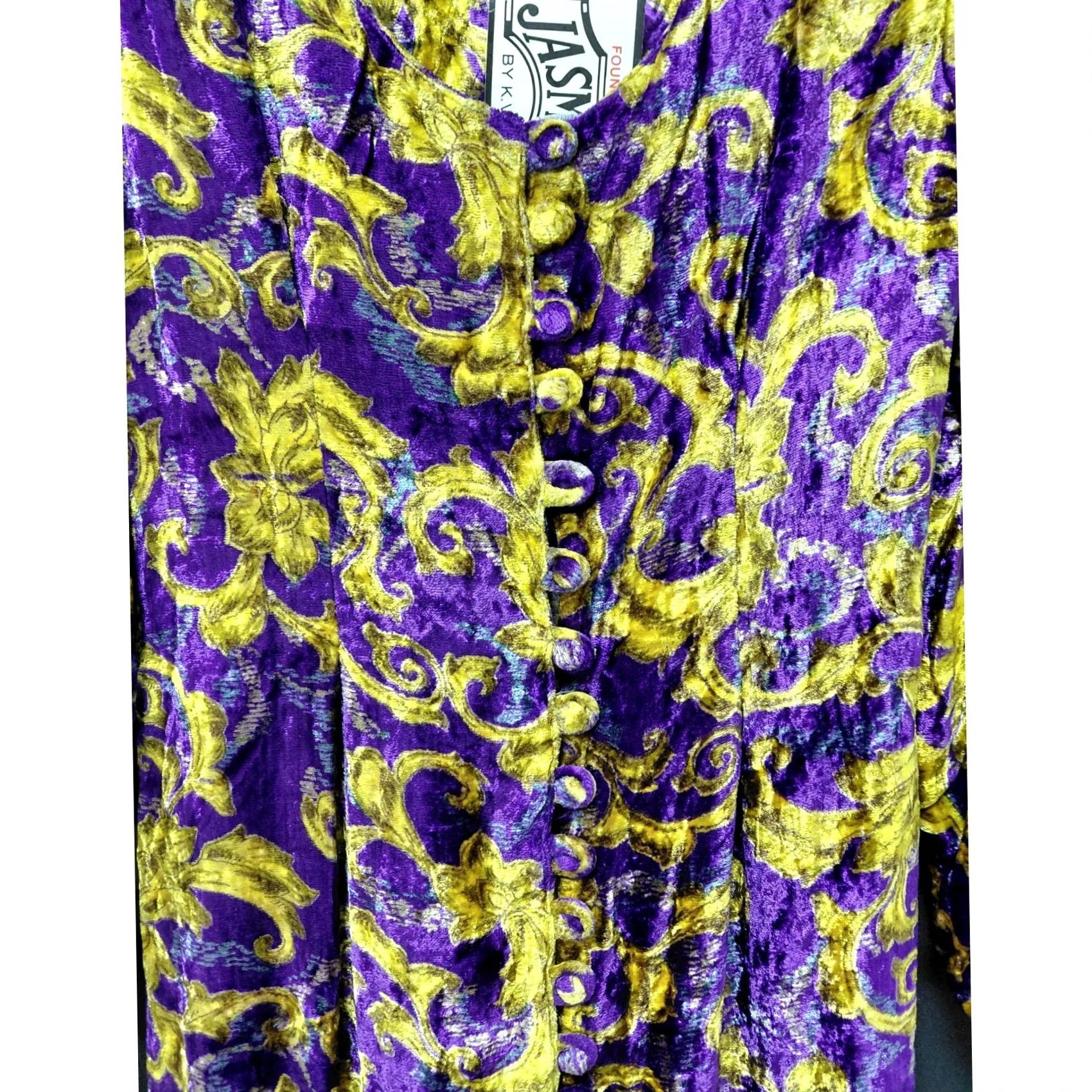 Velvet VINTAGE? No. Jasmine by KVM Purple Velvet Baroque Midi Dress M Purple Bohemian Baroque Buttons 3/4 Sleeve V-Neck Made in India Size M / US 6-8 / IT 42-44 - 3 Thumbnail