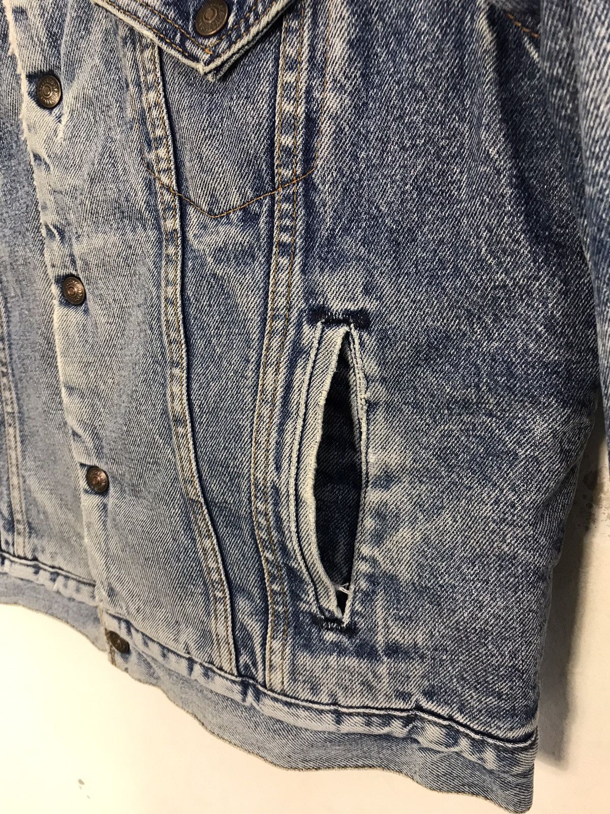 Levi's × Vintage Vintage Levi’s Jacket Sherpa Distressed Snap Button Size US L / EU 52-54 / 3 - 7 Thumbnail