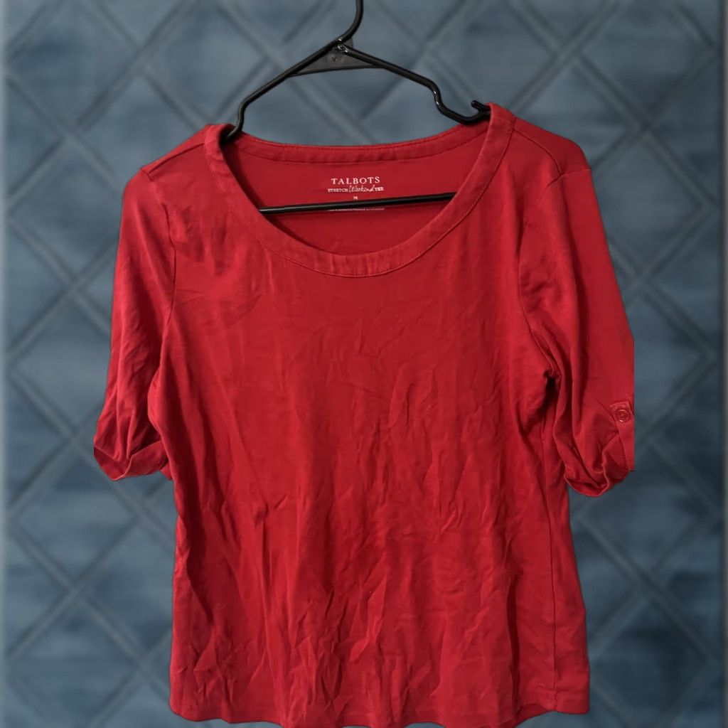 Talbots VINTAGE? Wait the item is Talbots Stretch Weekend Tee Size Medium Red Short Sleeve Women Size 32" / US 10 / IT 46 - 1 Thumbnail