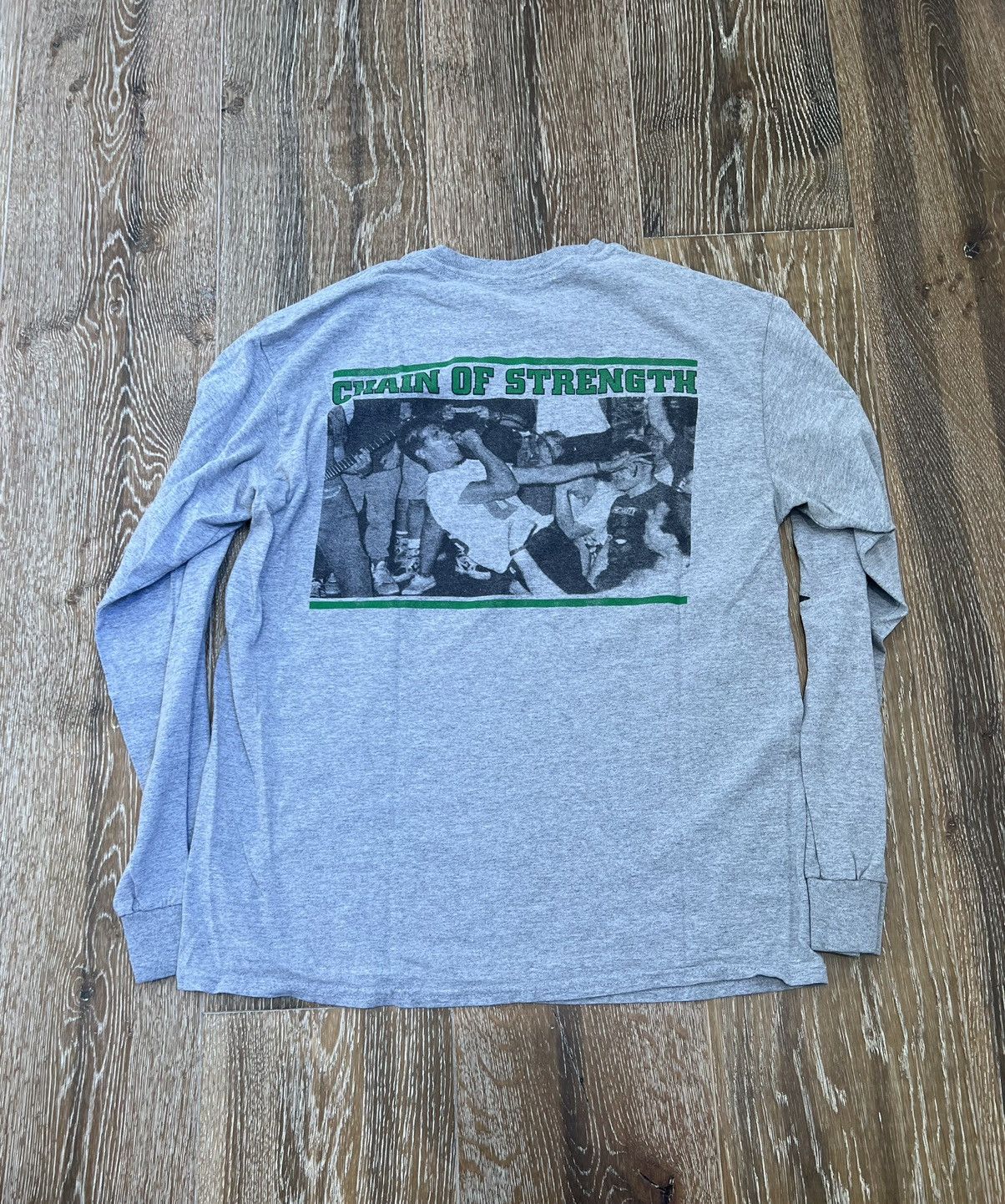 Band Tees Vintage chain of strength hardcore band longsleeve Size US M / EU 48-50 / 2 - 2 Thumbnail