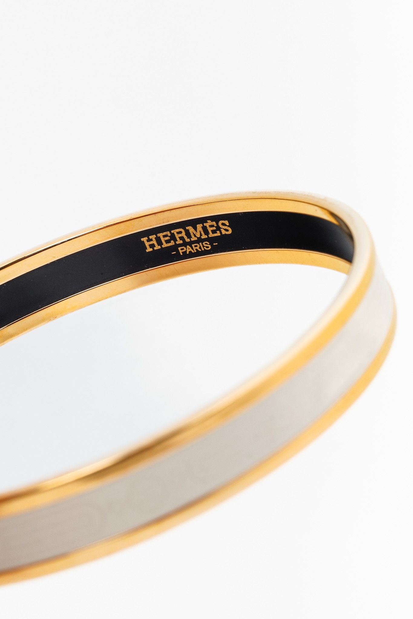 Hermes Hermes Sellier Blanc Engraved Bangle Size ONE SIZE - 4 Thumbnail
