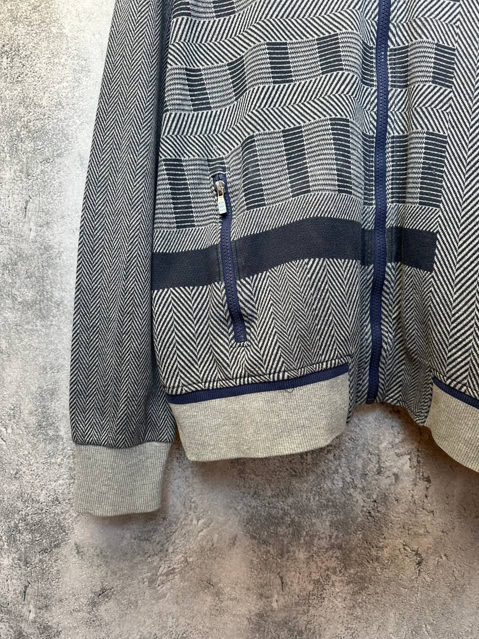 Hugo Boss Hugo Boss Green Label Full Zip Sweater Geometric Pattern Size US XL / EU 56 / 4 - 7 Thumbnail