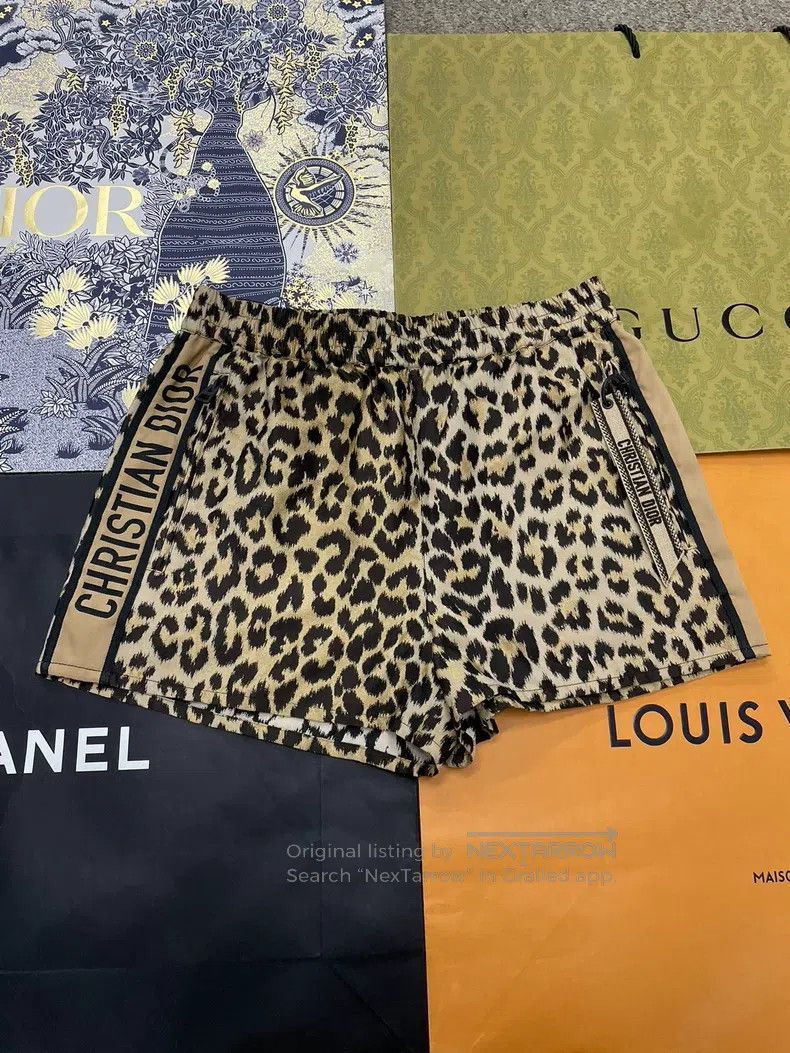 Dior Dior Leopard-printed shorts Size 24" / US 00 / IT 34 - 1 Thumbnail