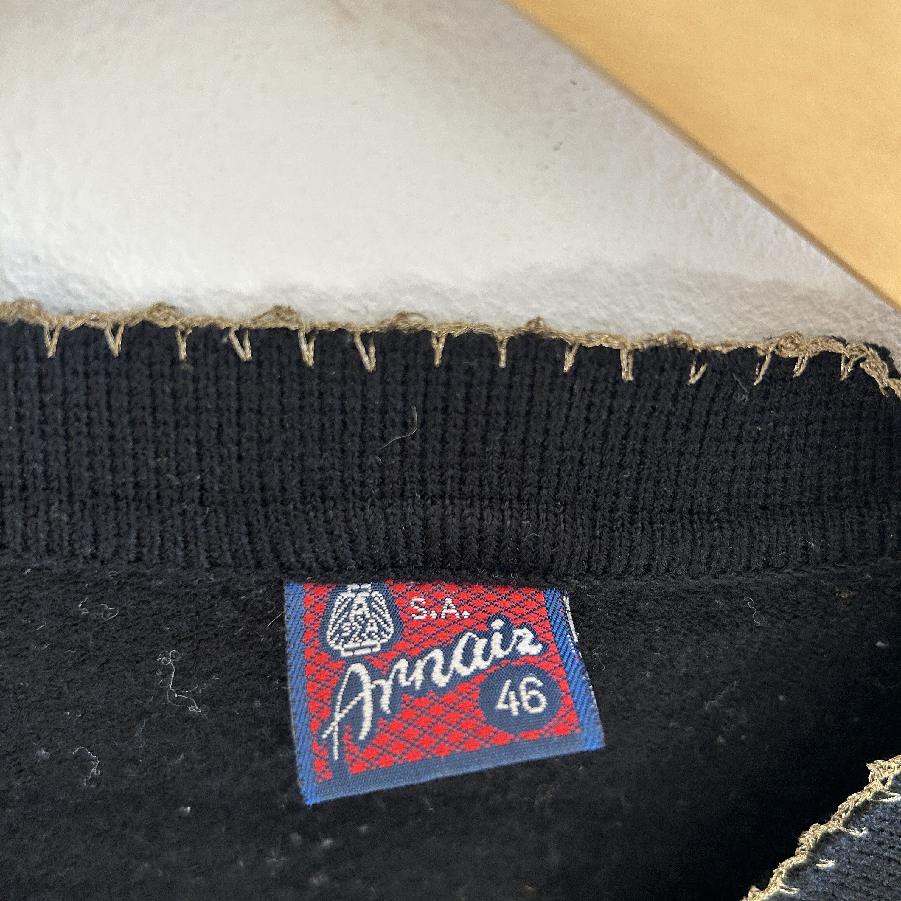 Vintage Vintage Black Knit Sweater Vest with Gold Buttons Size M / US 6-8 / IT 42-44 - 12 Thumbnail