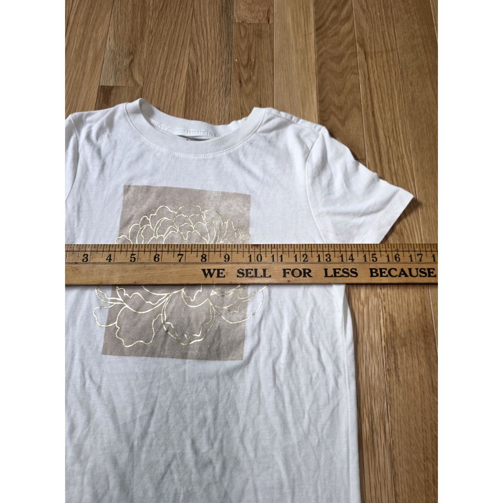 Vintage Aero Aeropostale XS Floral Box Foil Graphic Tee Crew Neck Women White Shirt Size XS / US 0-2 / IT 36-38 - 4 Thumbnail