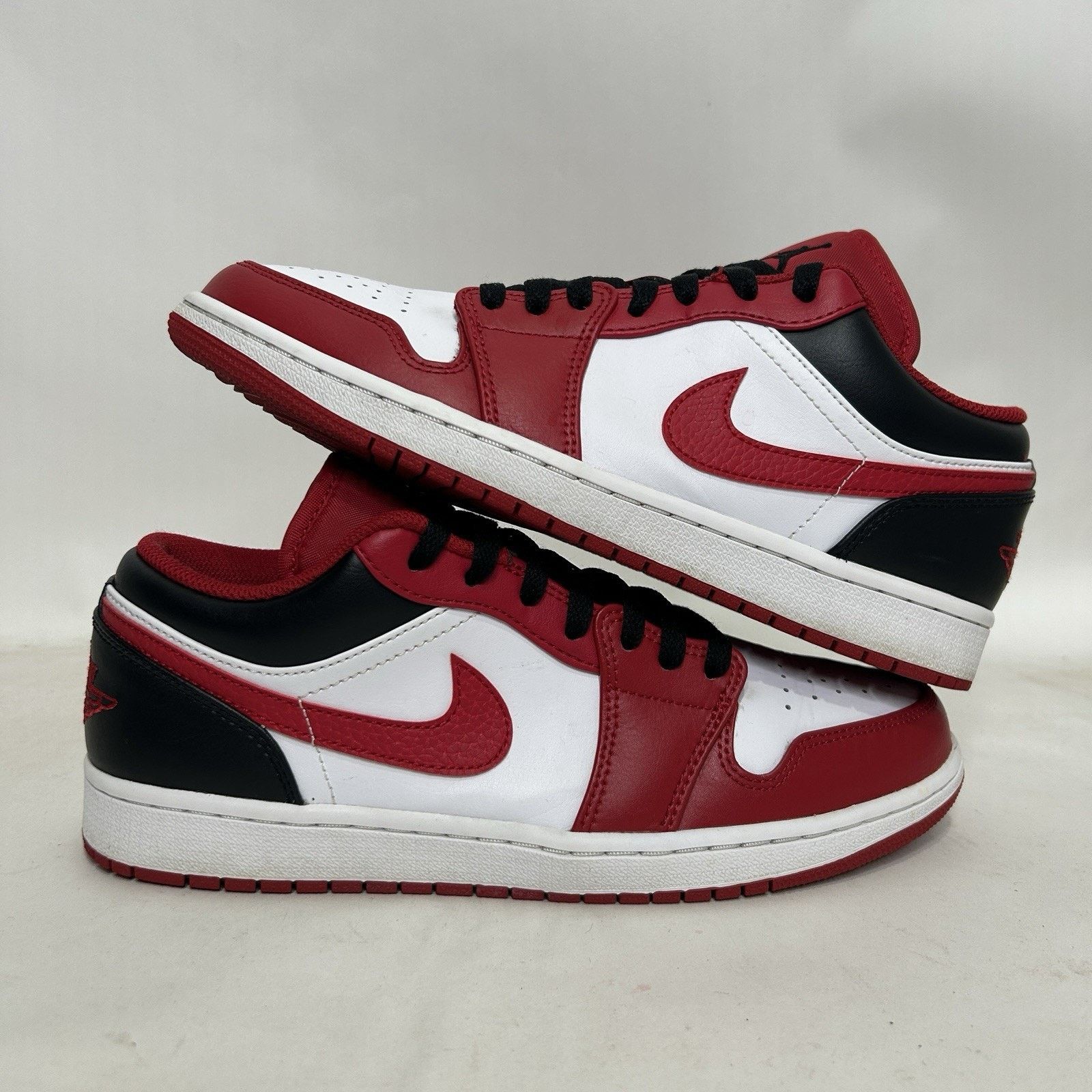 Jordan Brand Nike Air Jordan 1 Low Retro “Reverse Black Toe” Size US 9.5 / EU 42-43 - 1 Thumbnail