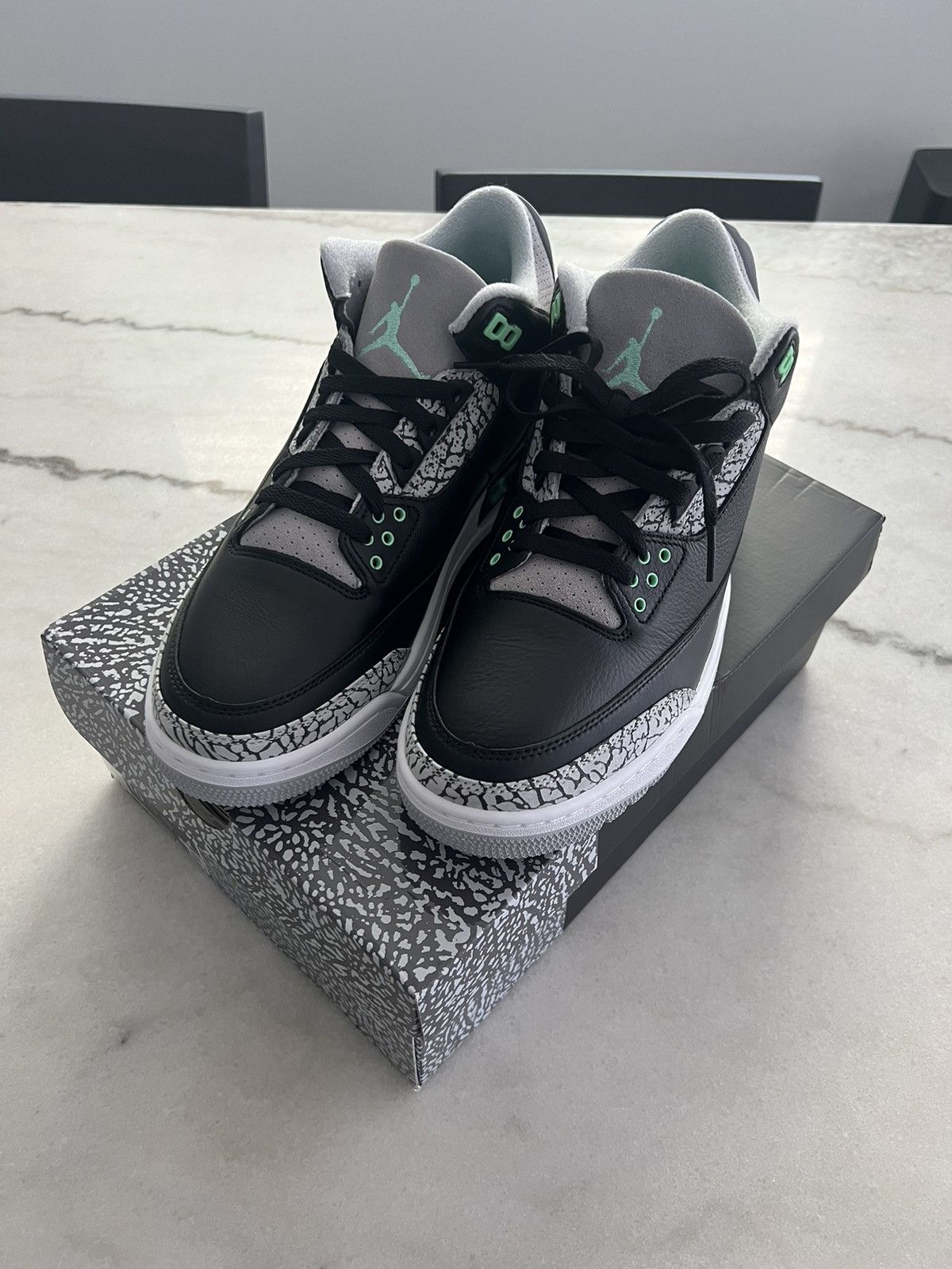 Jordan Brand Air Jordan Retro 3 Size US 10 / EU 43 - 1 Thumbnail