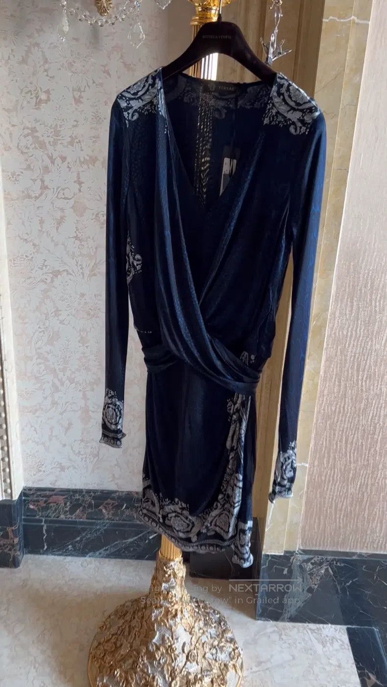 Versace Versace dress Size M / US 6-8 / IT 42-44 - 1 Thumbnail