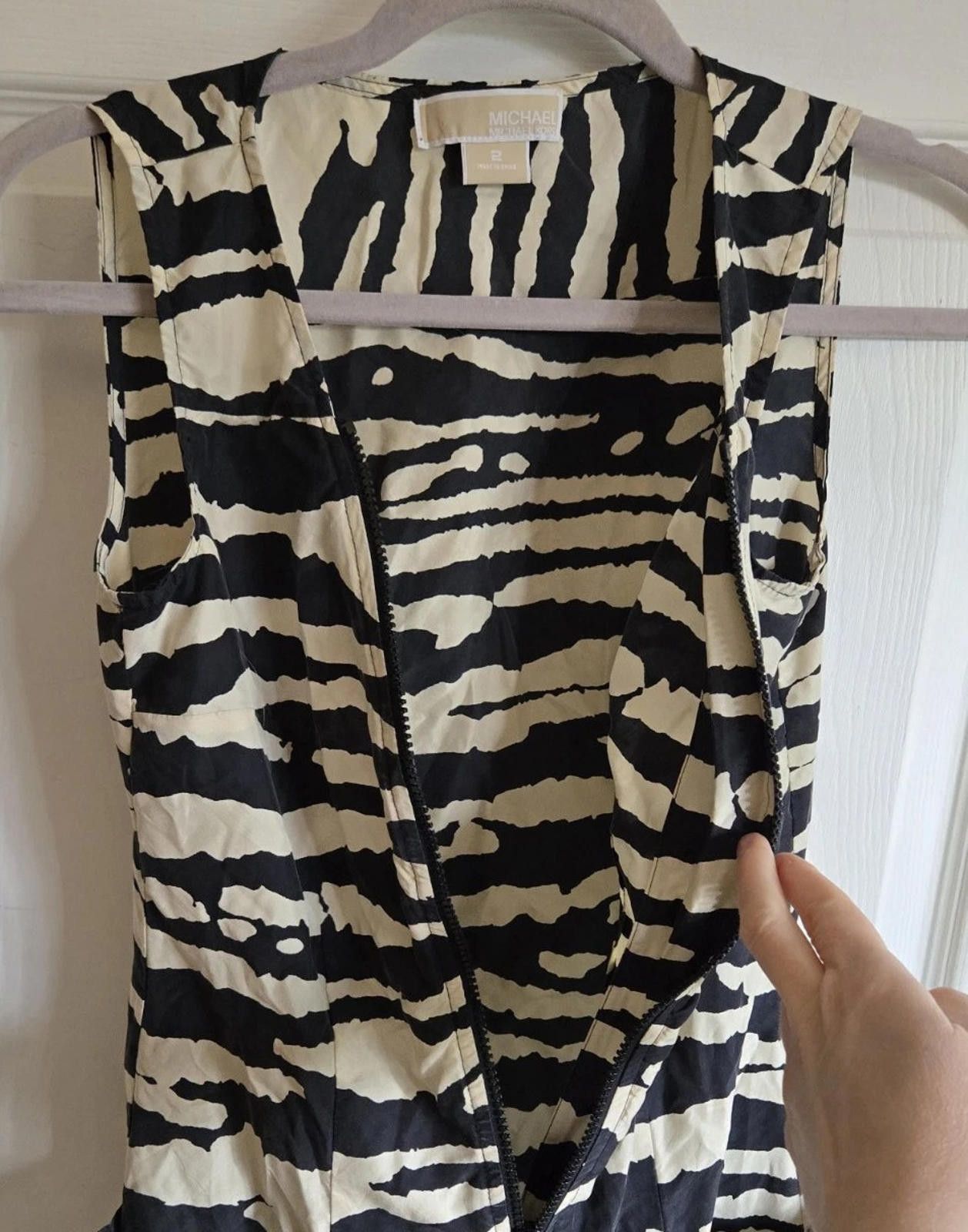 Michael Kors Michael Kors Womens Size 2 Sleeveless Dress Zebra Animal Size XS / US 0-2 / IT 36-38 - 3 Thumbnail