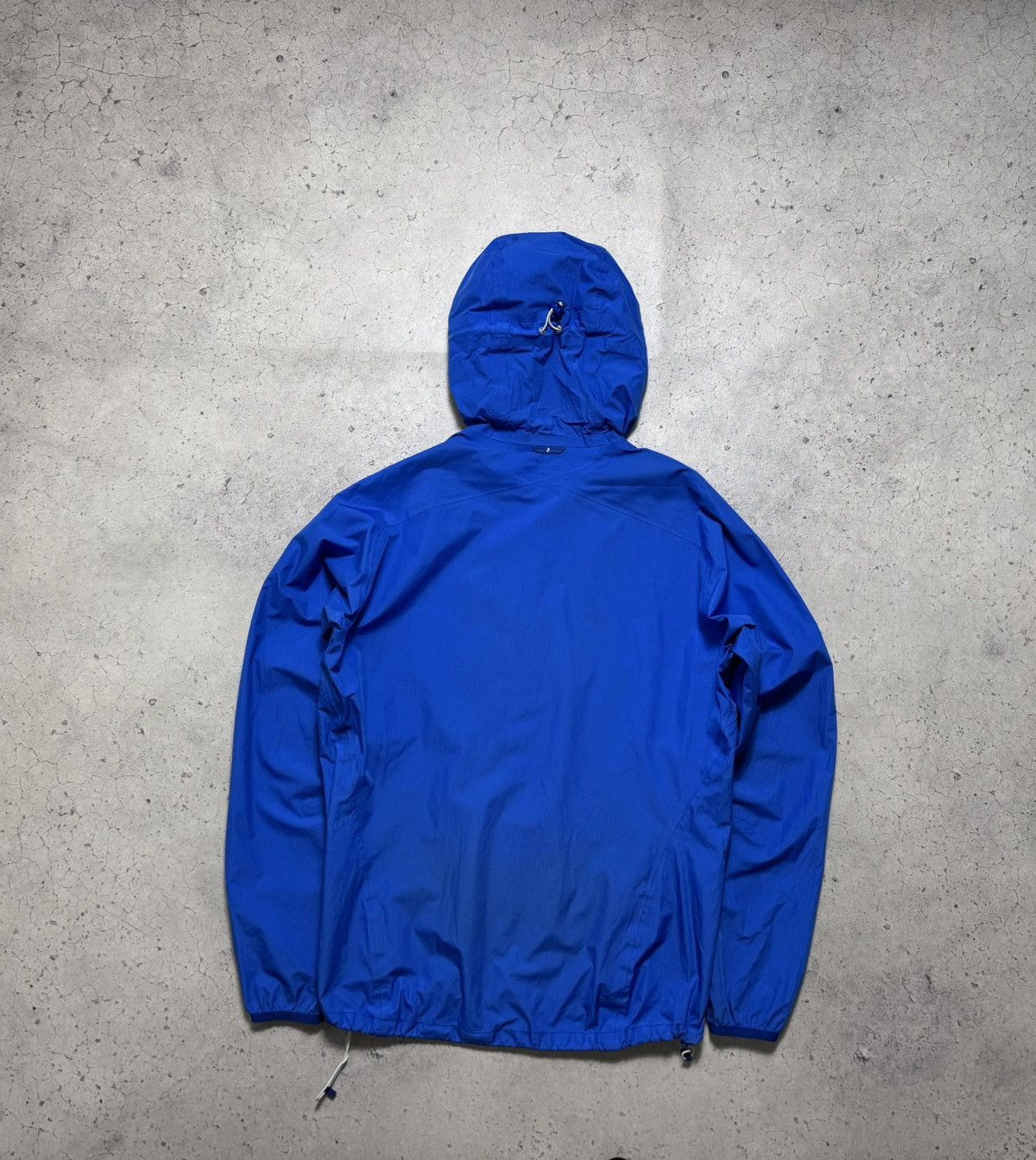 Peak Performance Peak Performance Gore-Tex Blue Membrane Light Jacket Size L Size US L / EU 52-54 / 3 - 14 Thumbnail