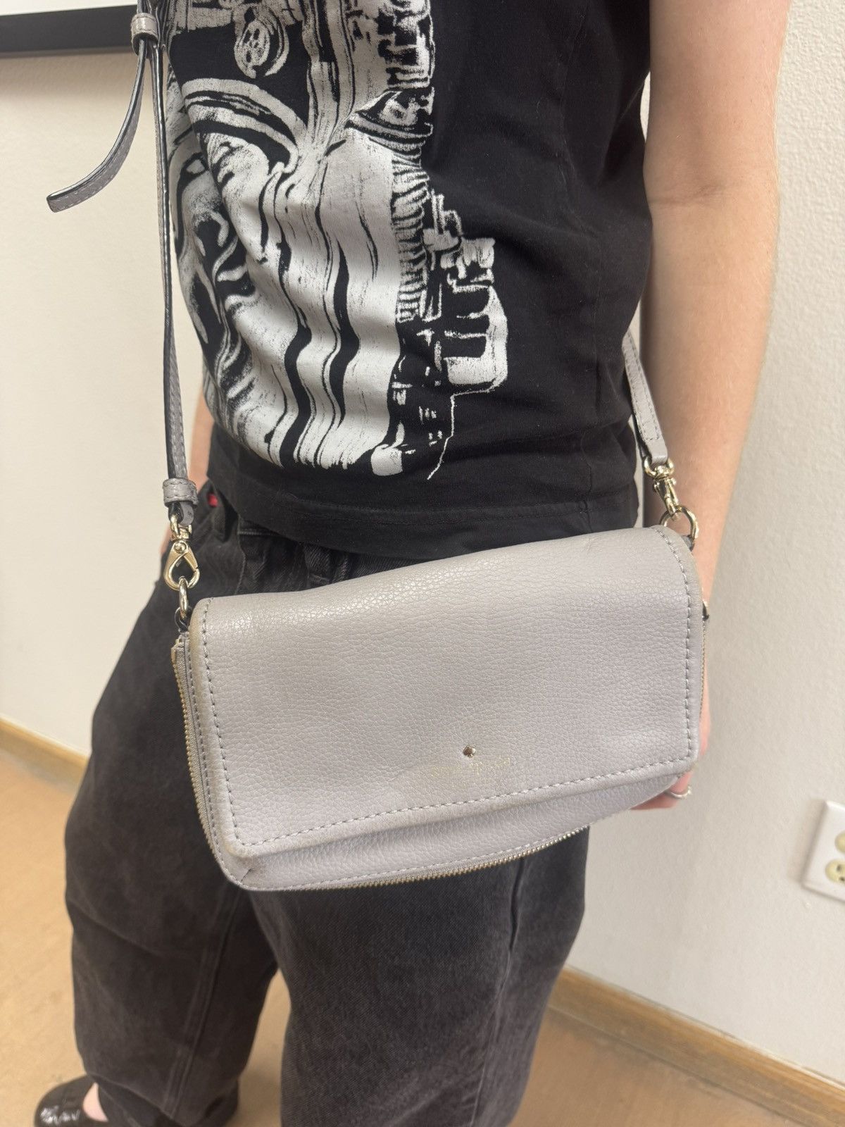 Kate Spade Kate Spade Gray Pebbled Leather Crossbody Bag Size ONE SIZE - 4 Thumbnail