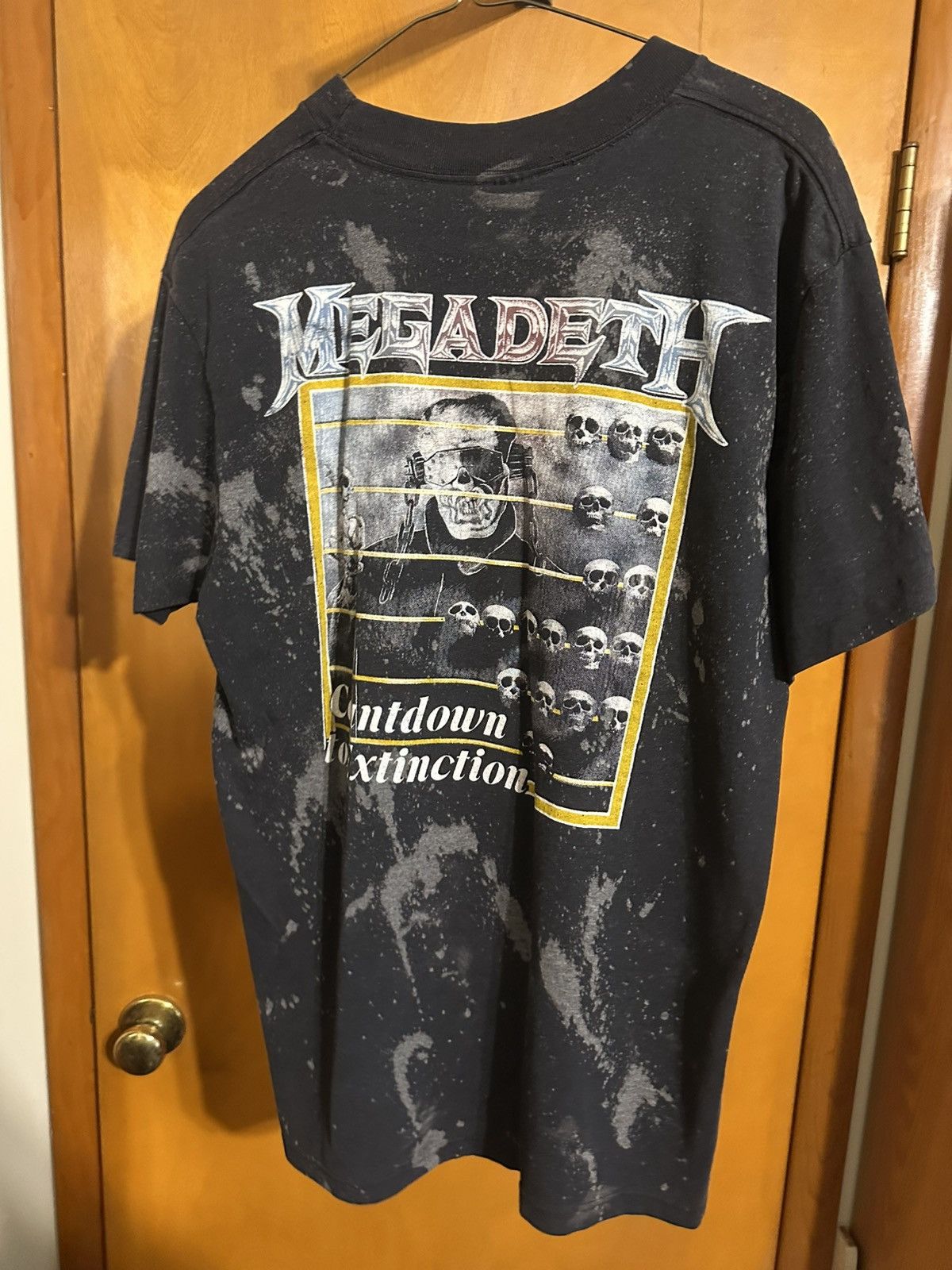 Vintage Vintage 1991 Megadeth Countdown 2 Extinction Bleached shirt Size US M / EU 48-50 / 2 - 3 Thumbnail