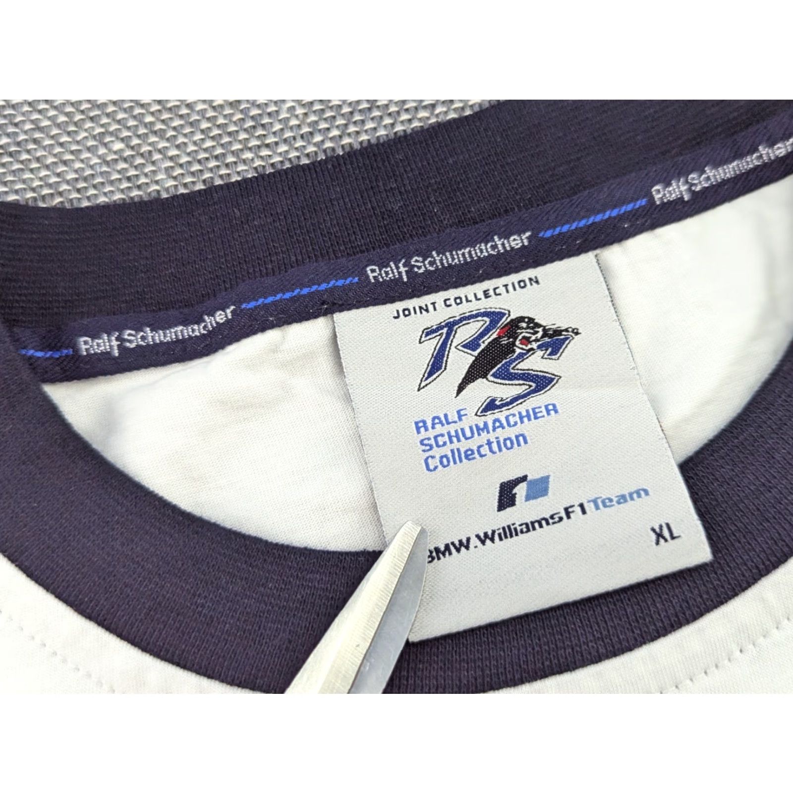 BMW VINTAGE BMW Williams F1 Shirt Mens XL White Ralf Schumacher 2003 Formula 1 Team Shirt Mens XL White Size US XL / EU 56 / 4 - 7 Thumbnail