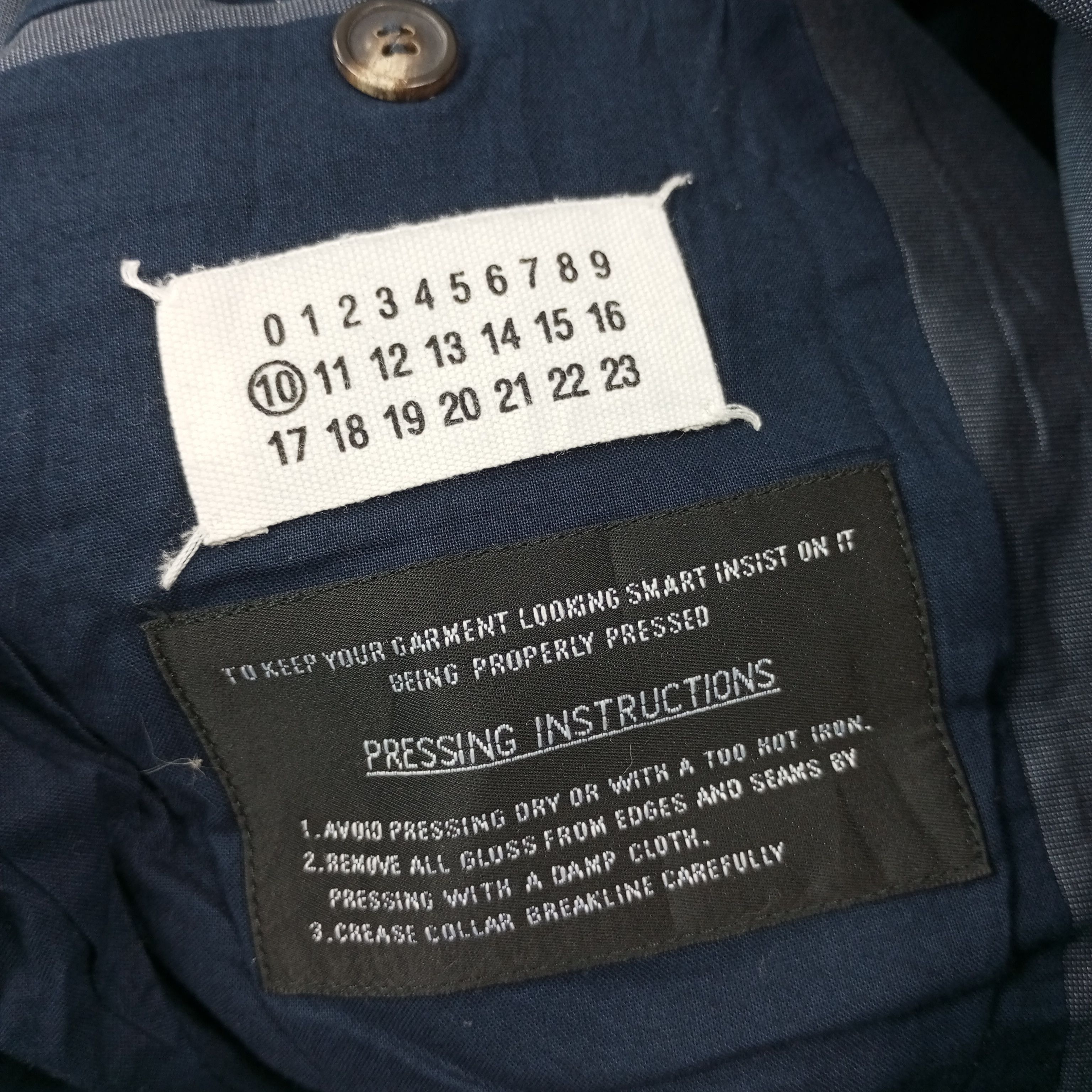 Maison Margiela Maison Margiela Fashion Brand Blazer c234n26 Size US S / EU 44-46 / 1 - 4 Thumbnail