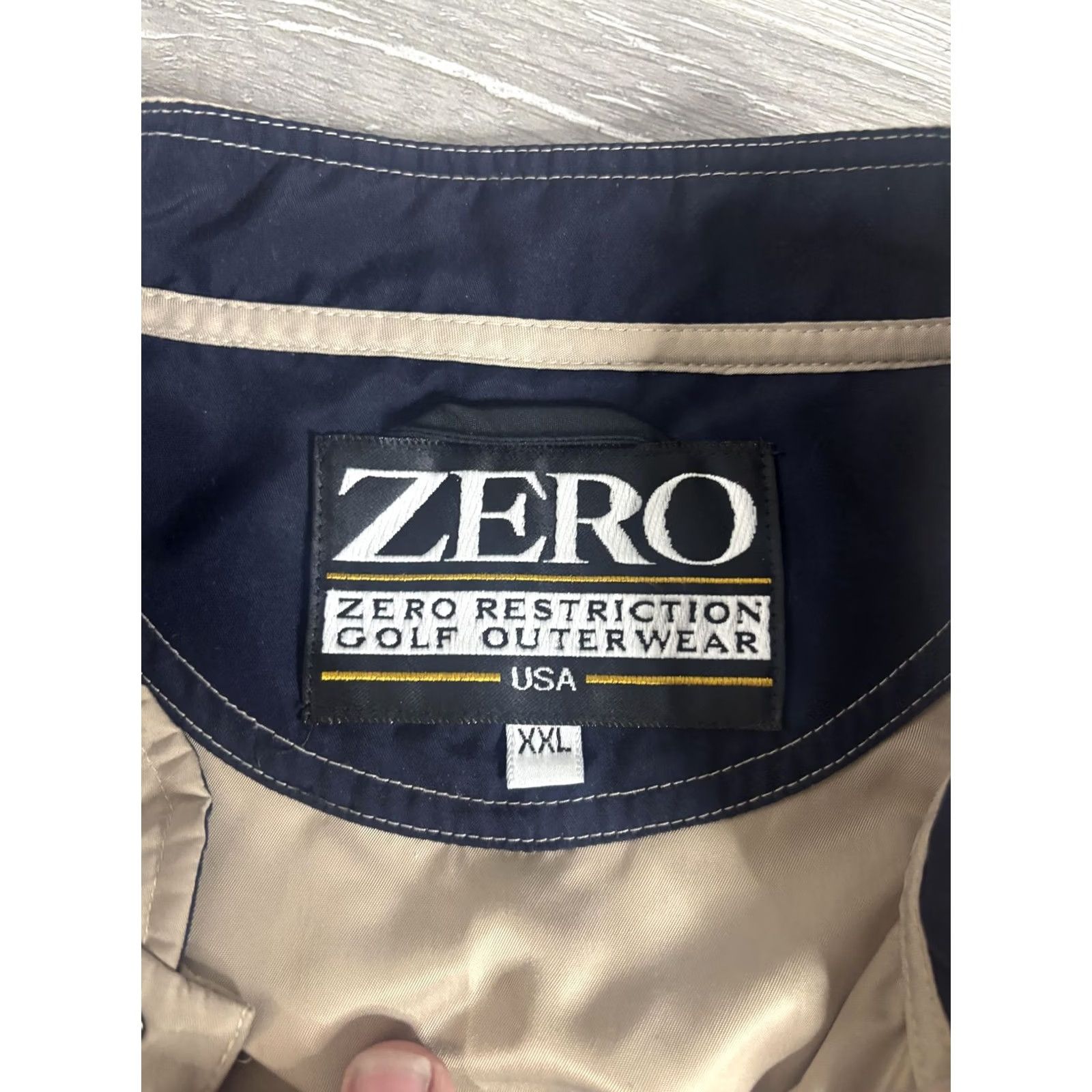 Vintage Zero Restriction Vest Mens 2XL Beige Windbreaker Snap Band Collar Golf Pockets Lined USA Shirt Size US XXL / EU 58 / 5 - 3 Thumbnail