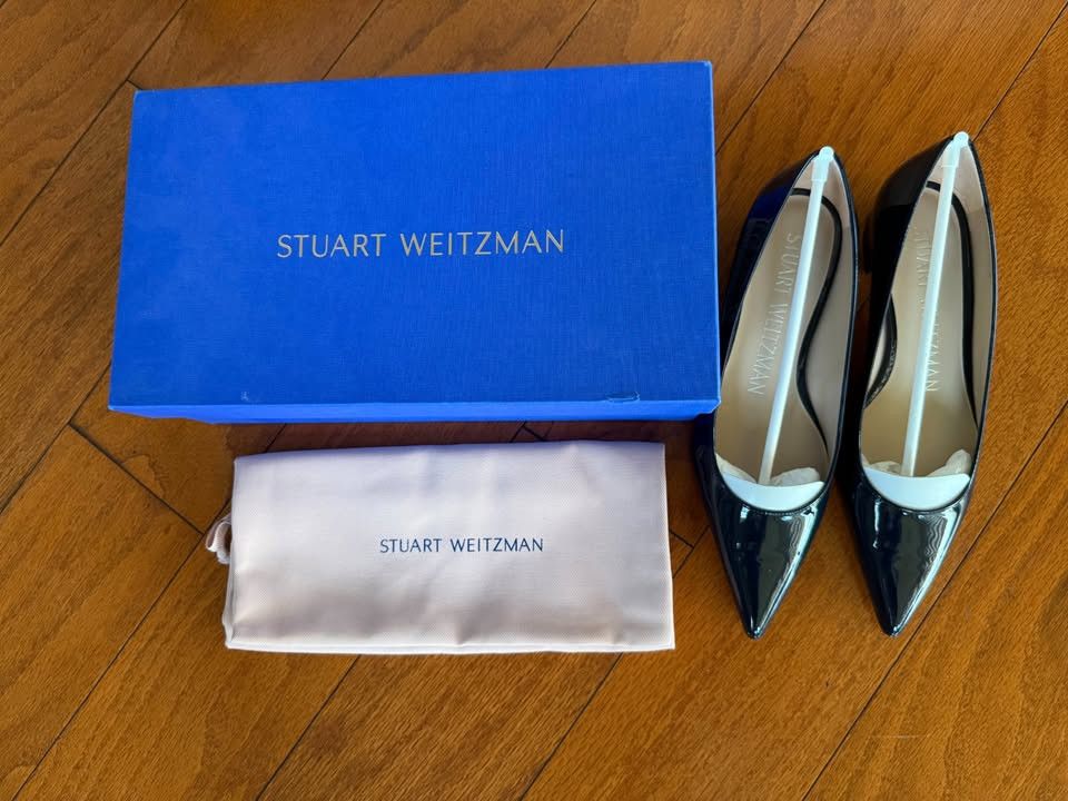 Stuart Weitzman Stuart Weitzman Womens Stuart Flat (SAVE $150.00) Size US 6 / IT 36 - 9 Thumbnail