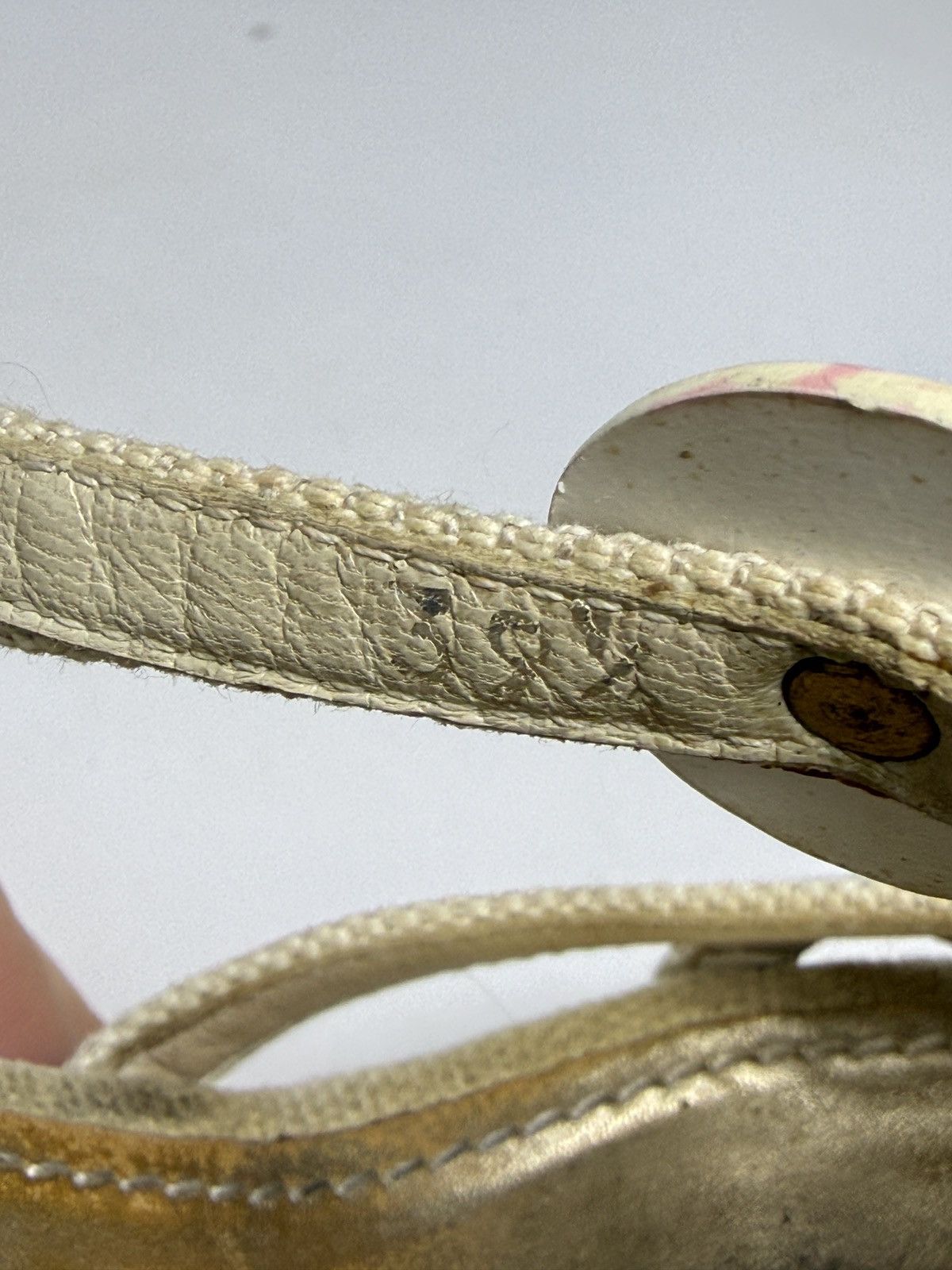 Louis Vuitton Louis Vuitton cream espadrille wedge sandals Size US 8 / IT 38 - 8 Thumbnail