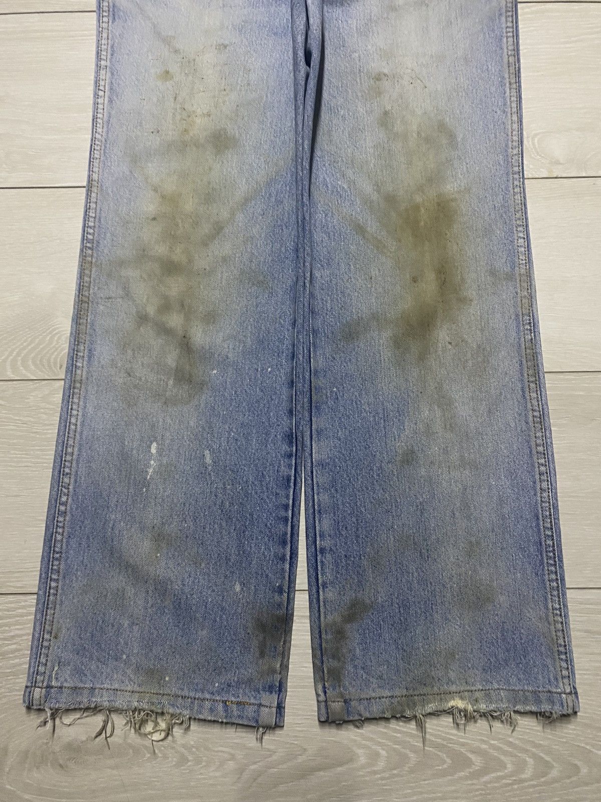 Japanese Brand Vintage Bee Bell Dirty Mud Wash Distressed Baggy Jeans Size US 31 - 5 Thumbnail