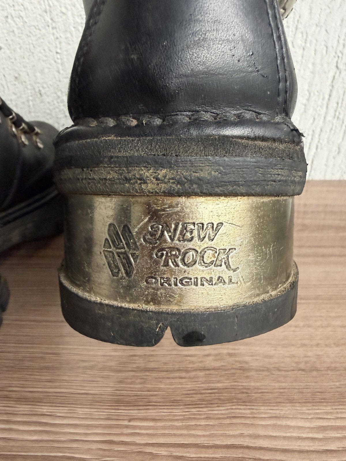 New Rock Vtg metal heel boots Size US 11 / EU 44 - 15 Thumbnail