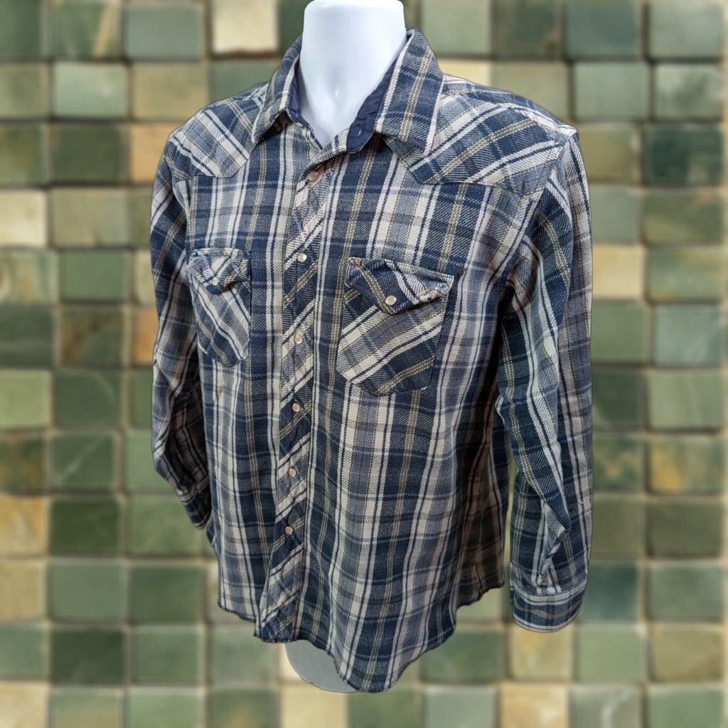 Wrangler VINTAGE Wrangler Pearl Snap Thick Flannel Western Shirt Mens XL Blue Plaid Cotton Flannel Button-Up 90s Western Size US XL / EU 56 / 4 - 1 Thumbnail