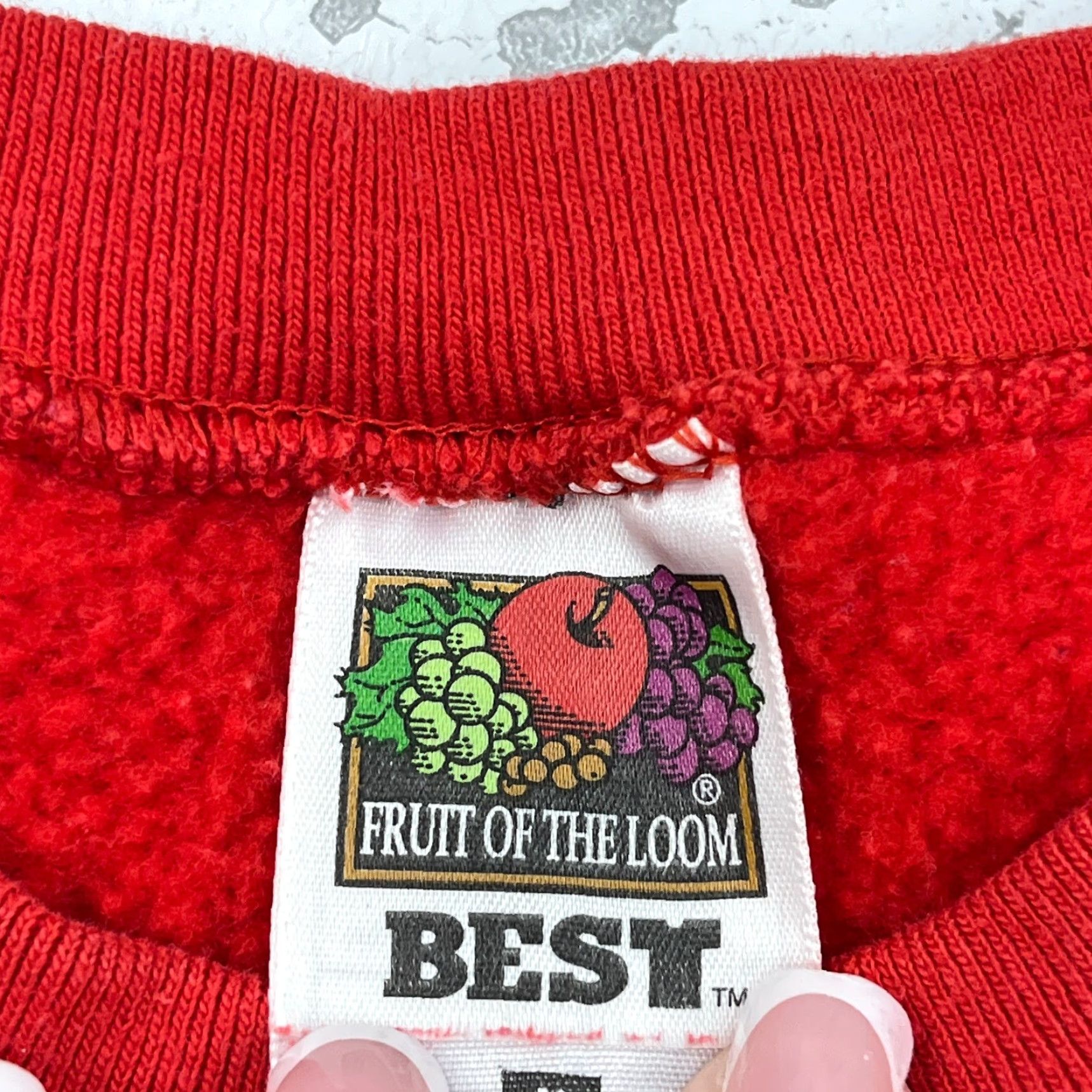 Fruit Of The Loom VINTAGE Fruit of the Loom Sweater Shirt Women M Red 90s Christmas USA Graphic Print P* Size M / US 6-8 / IT 42-44 - 6 Thumbnail