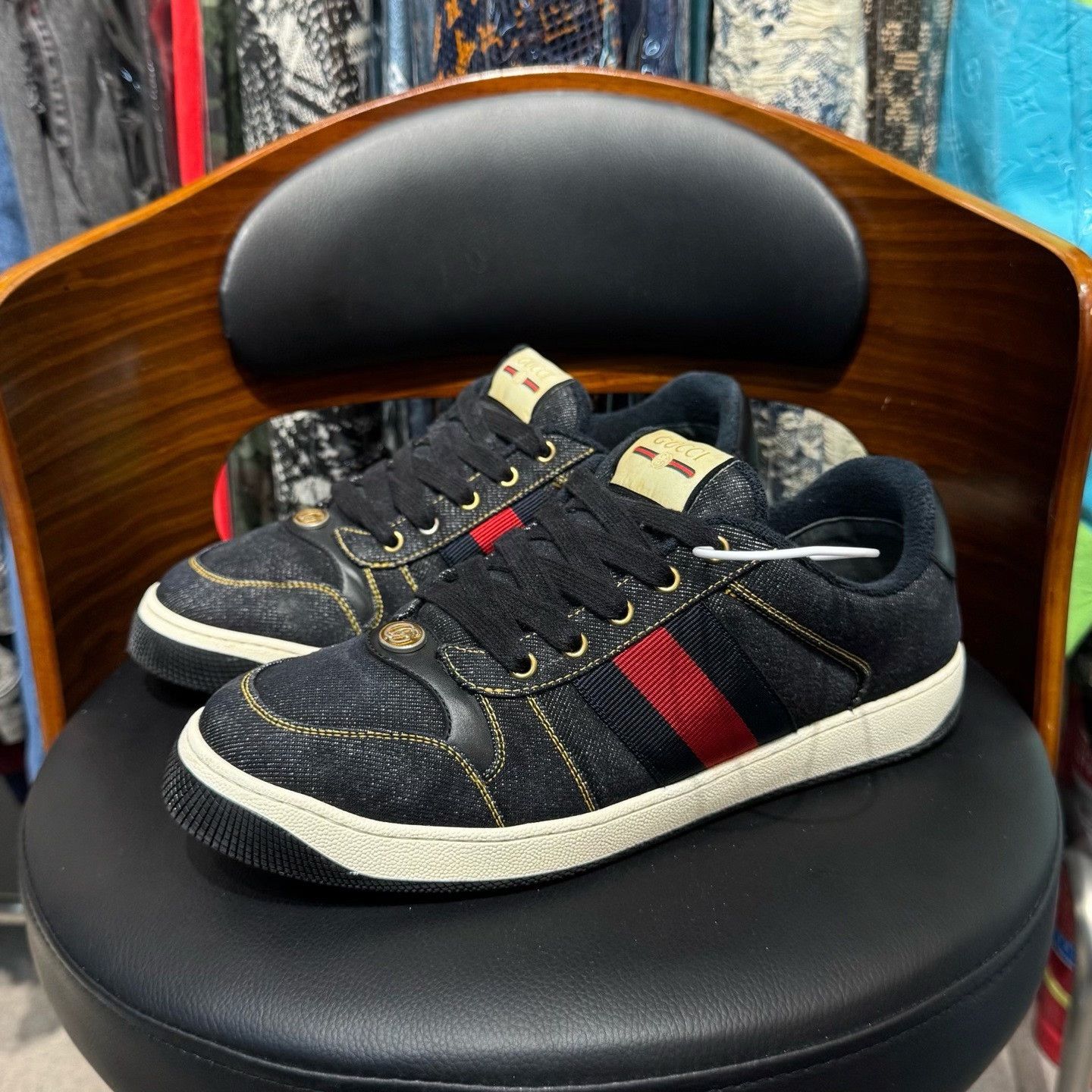 Gucci Gucci Denim Lowtop Sneakers 43 Men Size US 10 / EU 43 - 1 Thumbnail