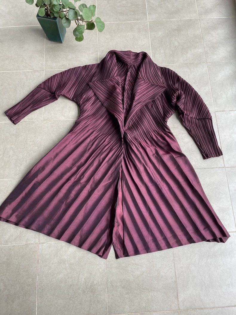 Issey Miyake Issey Miyake size:2 Wine-red windbreaker jacket Size XS / US 0-2 / IT 36-38 - 1 Thumbnail