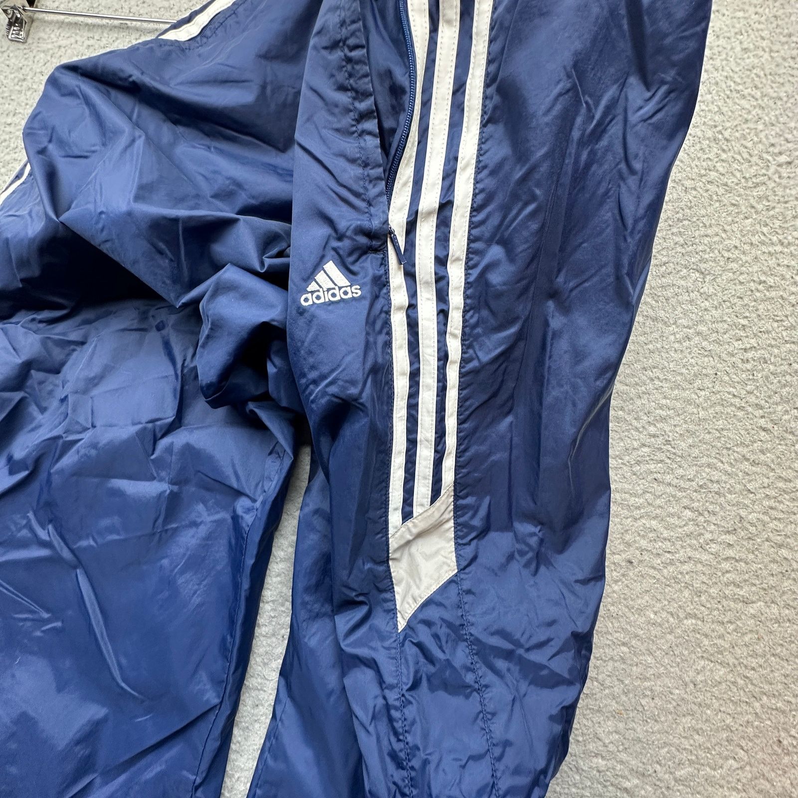 Adidas VTG 90s Adidas Lined Windbreaker Track Pants XL Navy Blue Size US 40 / EU 56 - 12 Thumbnail