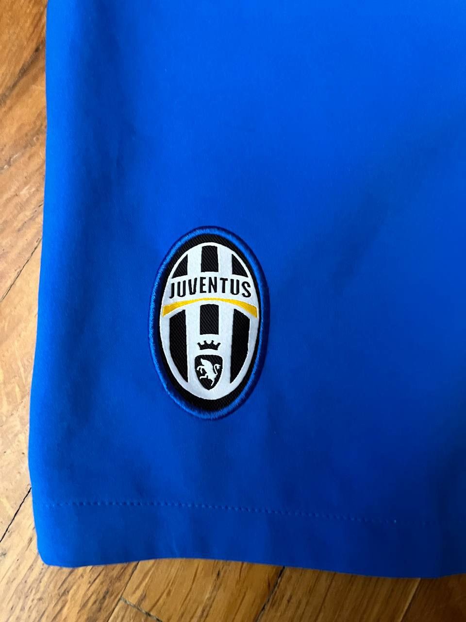 Nike Nike Juventus FC 2014-2015 shorts Size US 38 / EU 54 - 3 Thumbnail