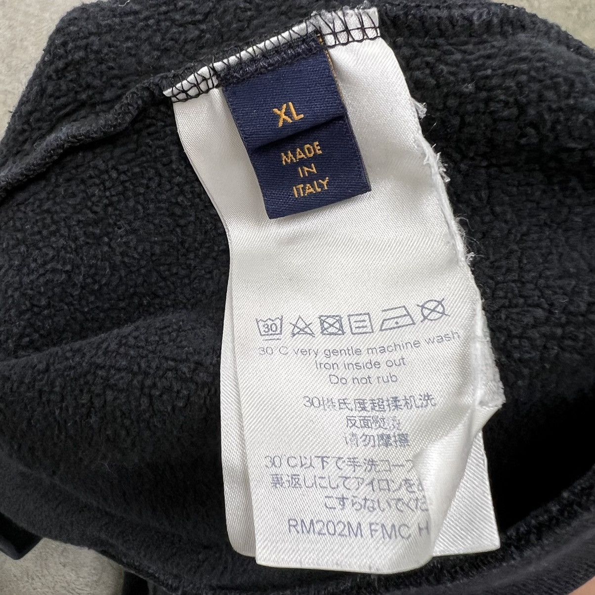 Louis Vuitton Louis Vuitton connect dots crew neck pre owned clarge Size US XL / EU 56 / 4 - 6 Thumbnail