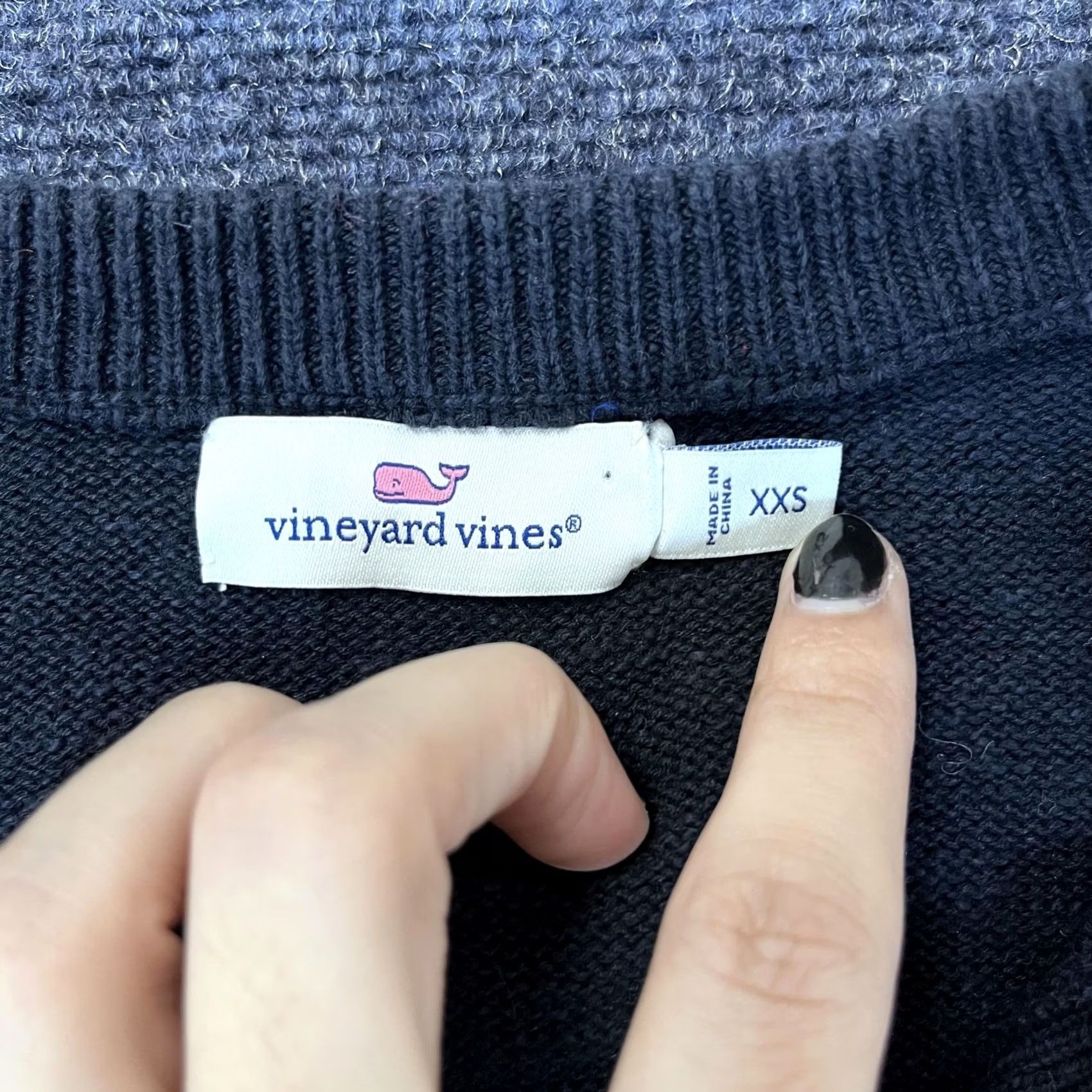 Vineyard Vines Vineyard Vines Sweater Womens XXS Gray Pullover 3/4 Sleeve V-Neck Logo Casual SYNOPSIS: Split Neck Size XXS / US 00 / IT 34 - 2 Thumbnail
