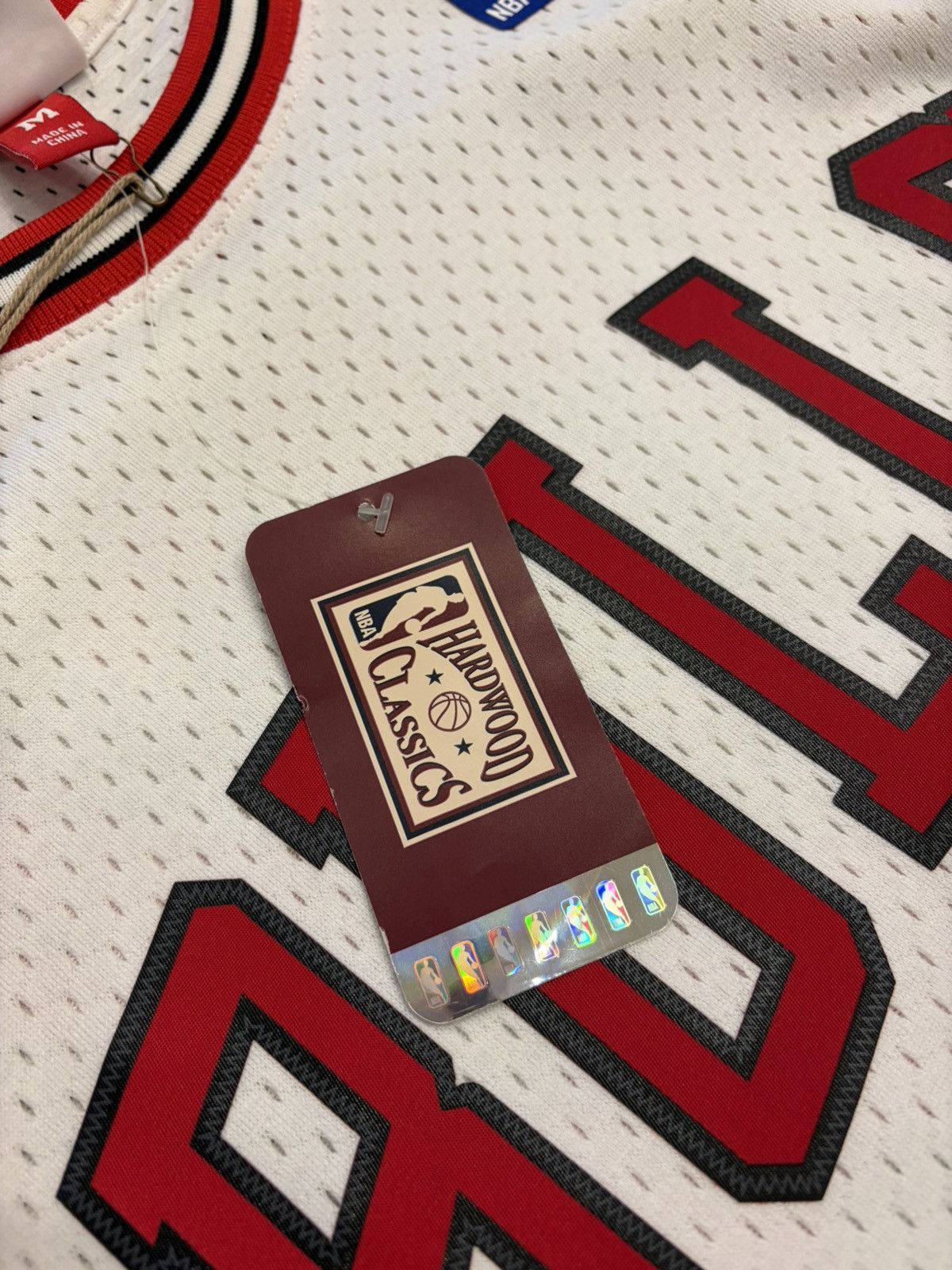 Mitchell & Ness Mitchell & Ness x Hardwood Classics Bulls S. Pippen Jersey Size US M / EU 48-50 / 2 - 10 Thumbnail