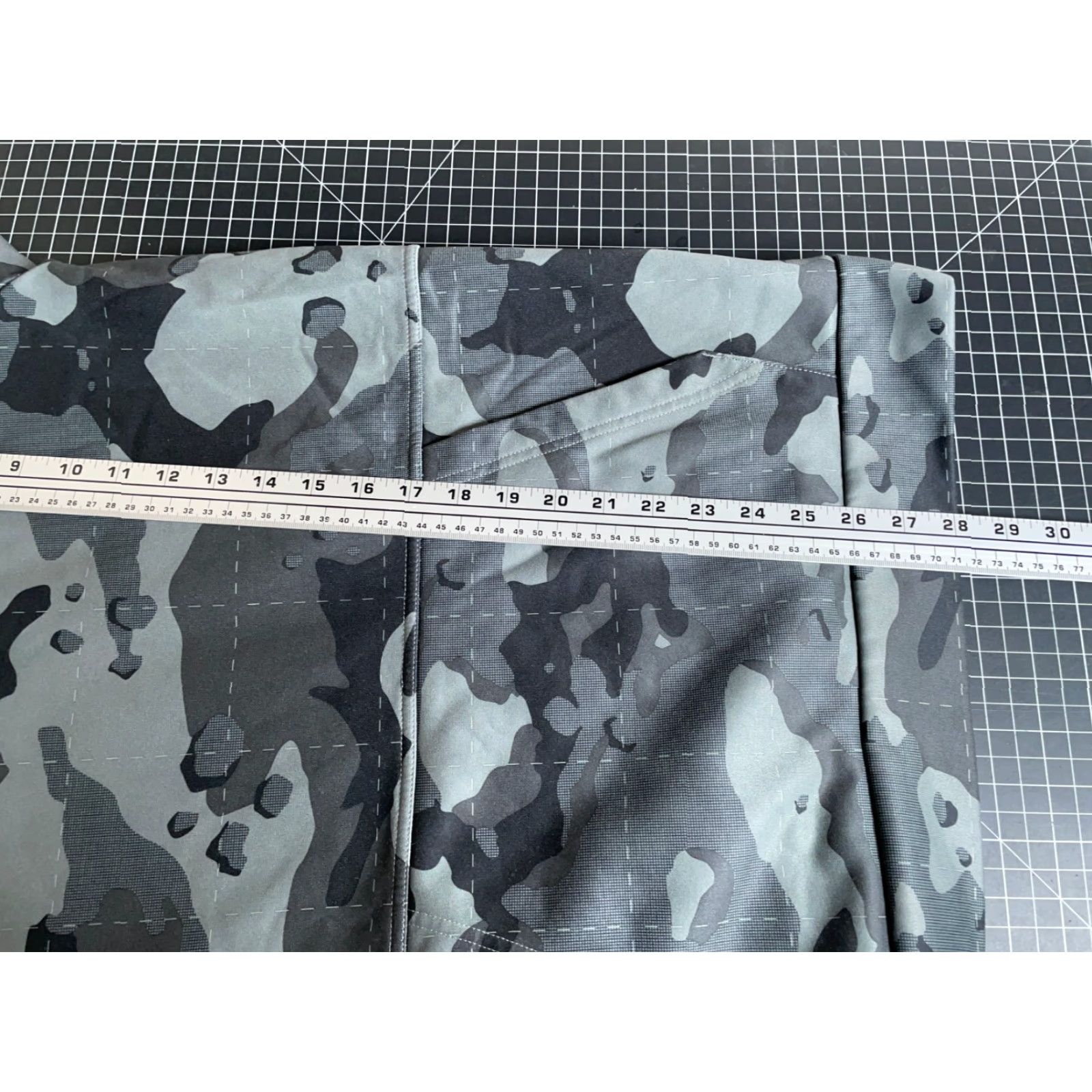 Nike Nike Camouflage Hoodie Men's Medium Gray Therma-Fit Pullover Sweatshirt Size US M / EU 48-50 / 2 - 6 Thumbnail