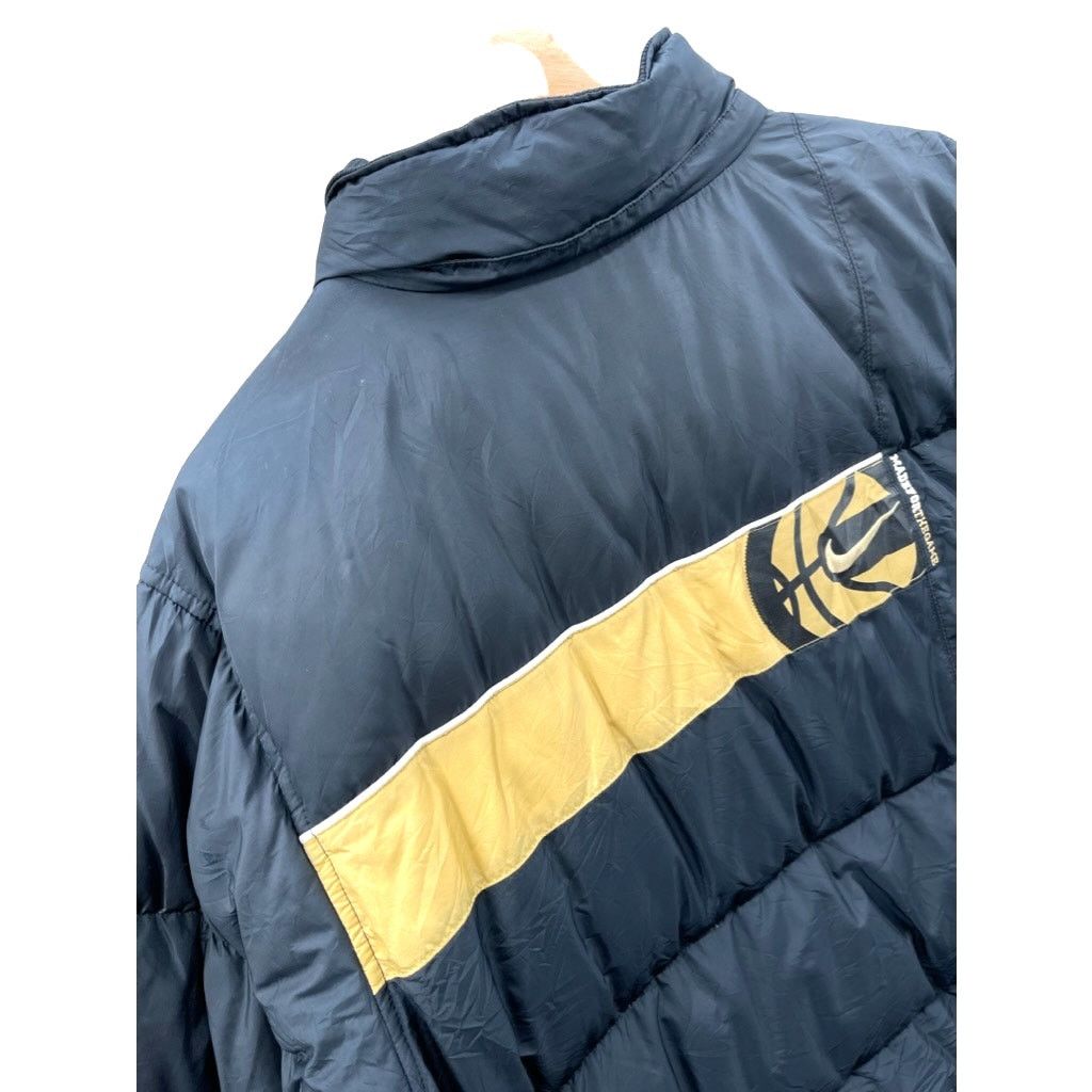 Nike × Vintage Vintage 2000's Nike Hoops Embroidered Down Puffer Jacket Size US L / EU 52-54 / 3 - 7 Thumbnail